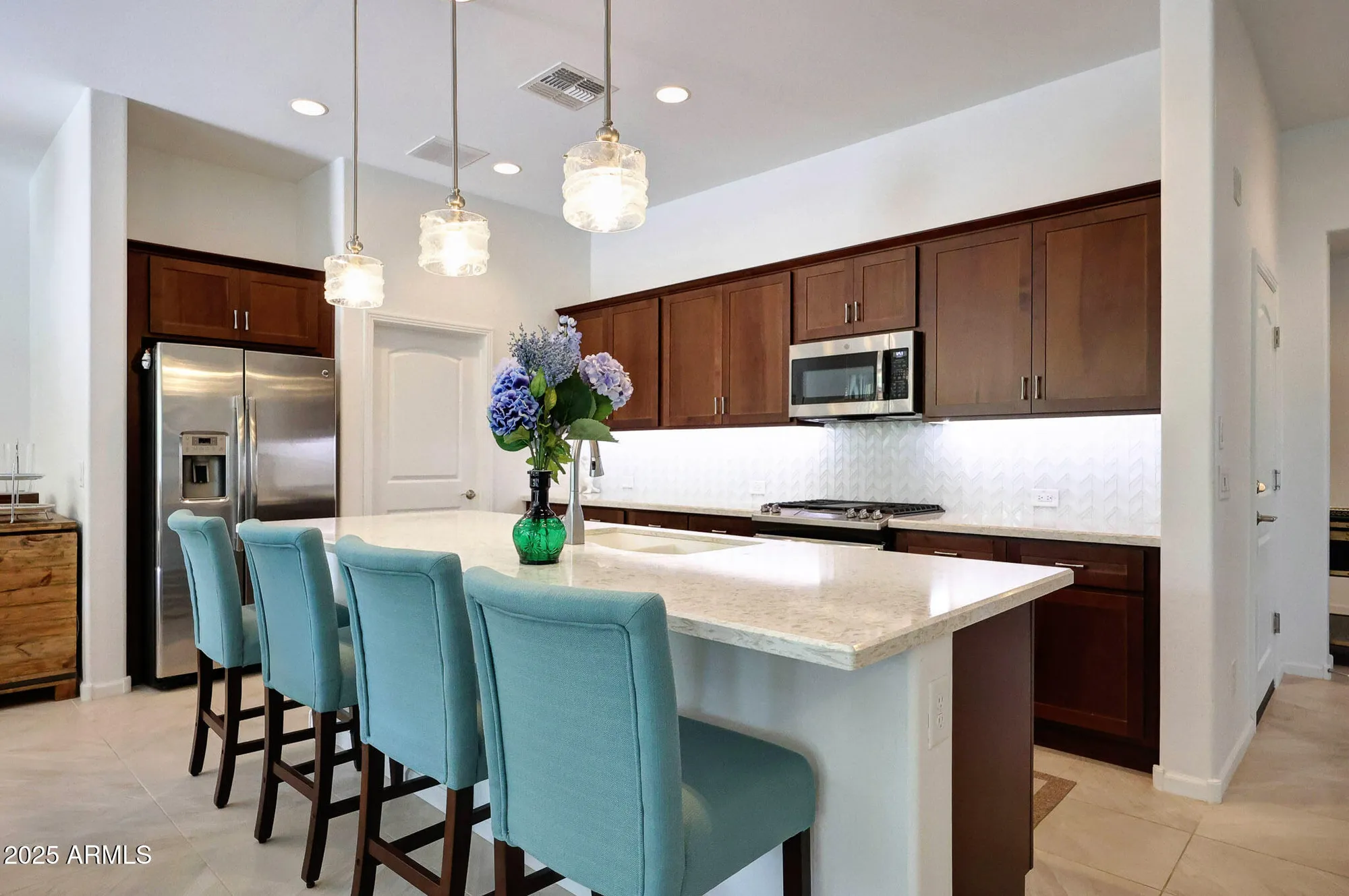 Property Slideshow image 8 of 24 | 16907 w holly st, Goodyear, AZ, 85395