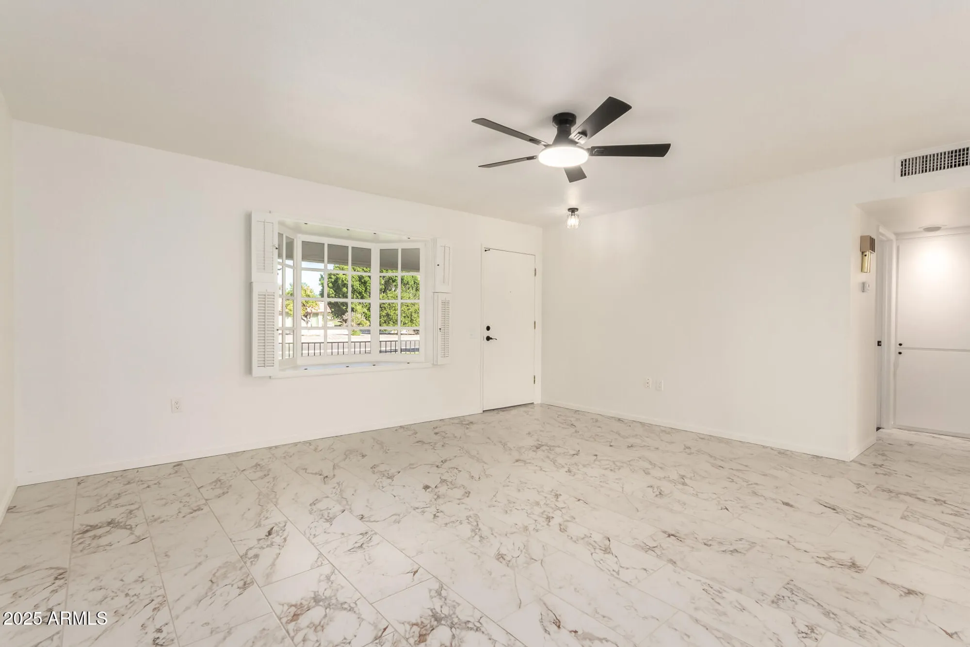 Property Slideshow image 9 of 34 | 9805 w burns dr, Sun City, AZ, 85351