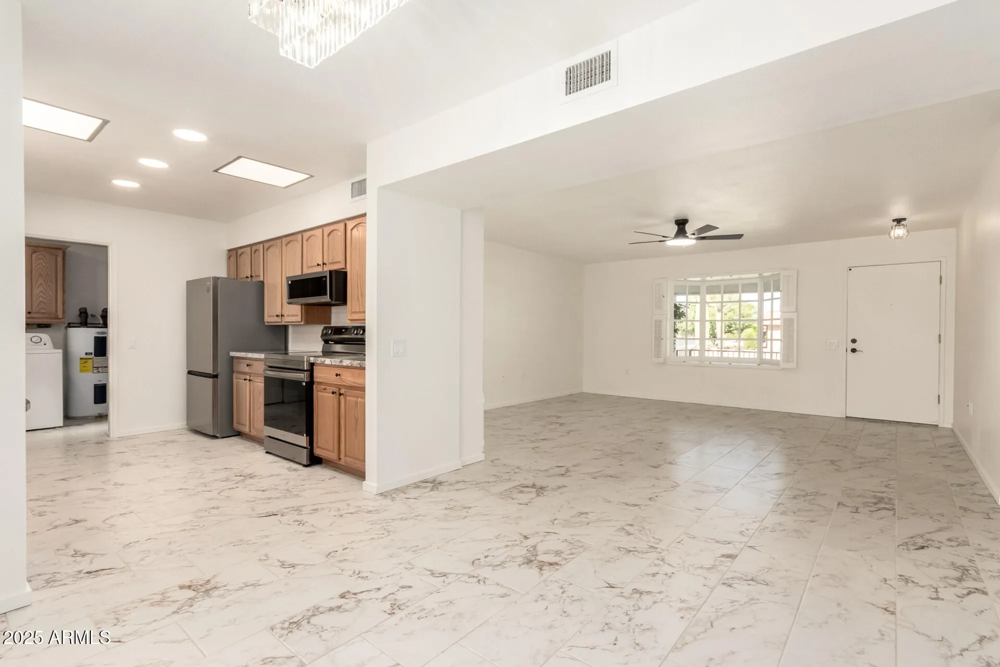 Property Slideshow image 10 of 34 | 9805 w burns dr, Sun City, AZ, 85351