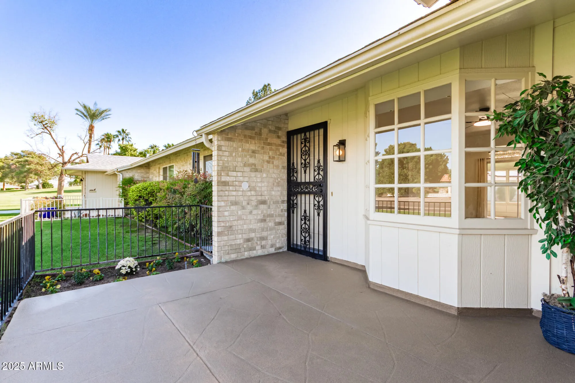 Property Slideshow image 7 of 34 | 9805 w burns dr, Sun City, AZ, 85351