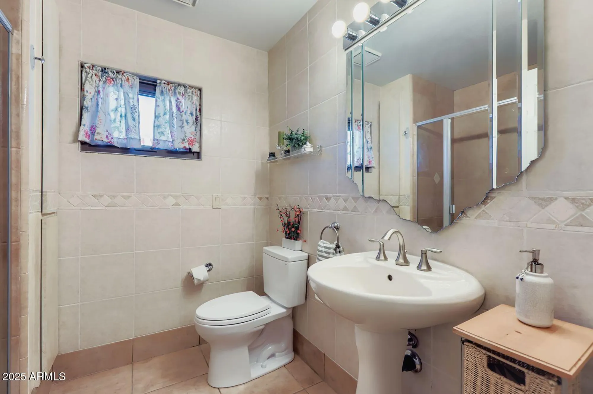 Property Slideshow image 27 of 38 | 10437 e cochise ave, Scottsdale, AZ, 85258