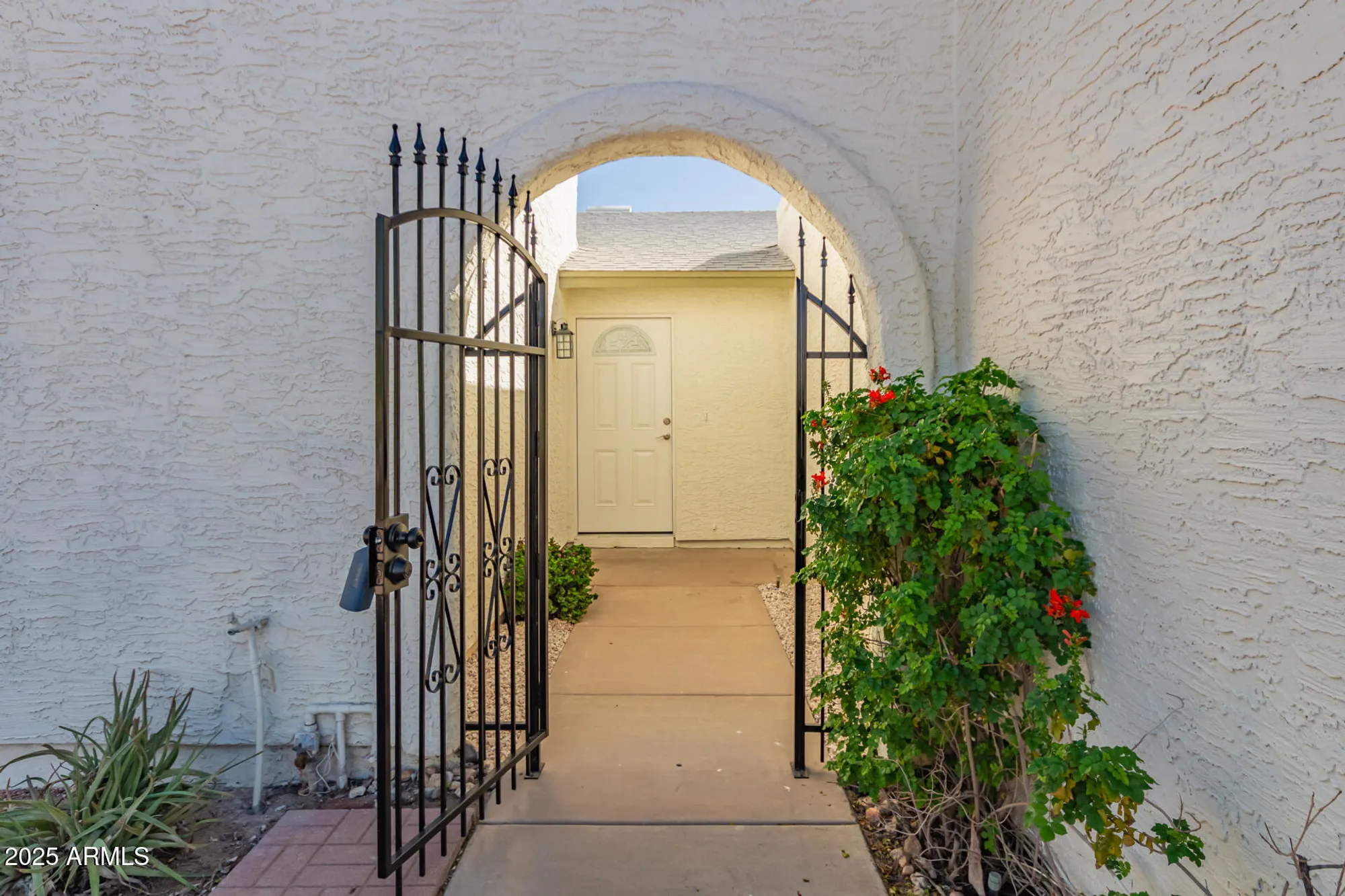 Property Slideshow image 4 of 51 | 26621 s shumaker dr, Sun Lakes, AZ, 85248