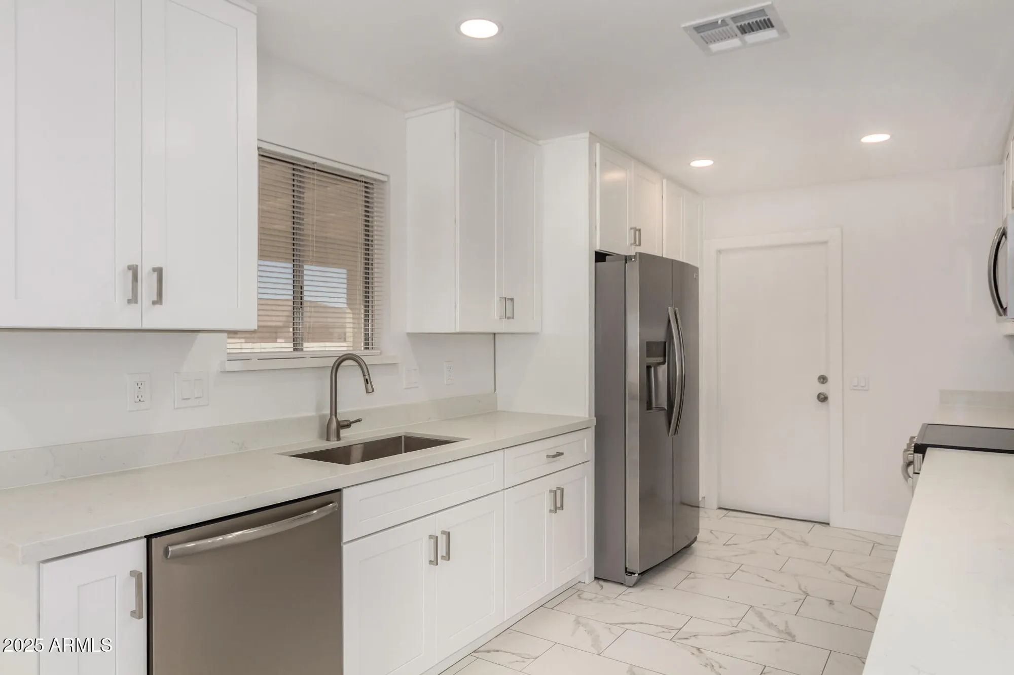 Property Slideshow image 11 of 51 | 26621 s shumaker dr, Sun Lakes, AZ, 85248