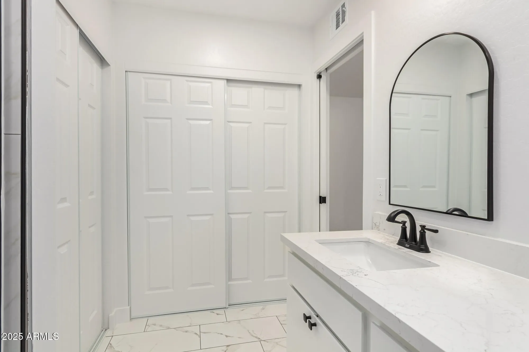 Property Slideshow image 15 of 51 | 26621 s shumaker dr, Sun Lakes, AZ, 85248