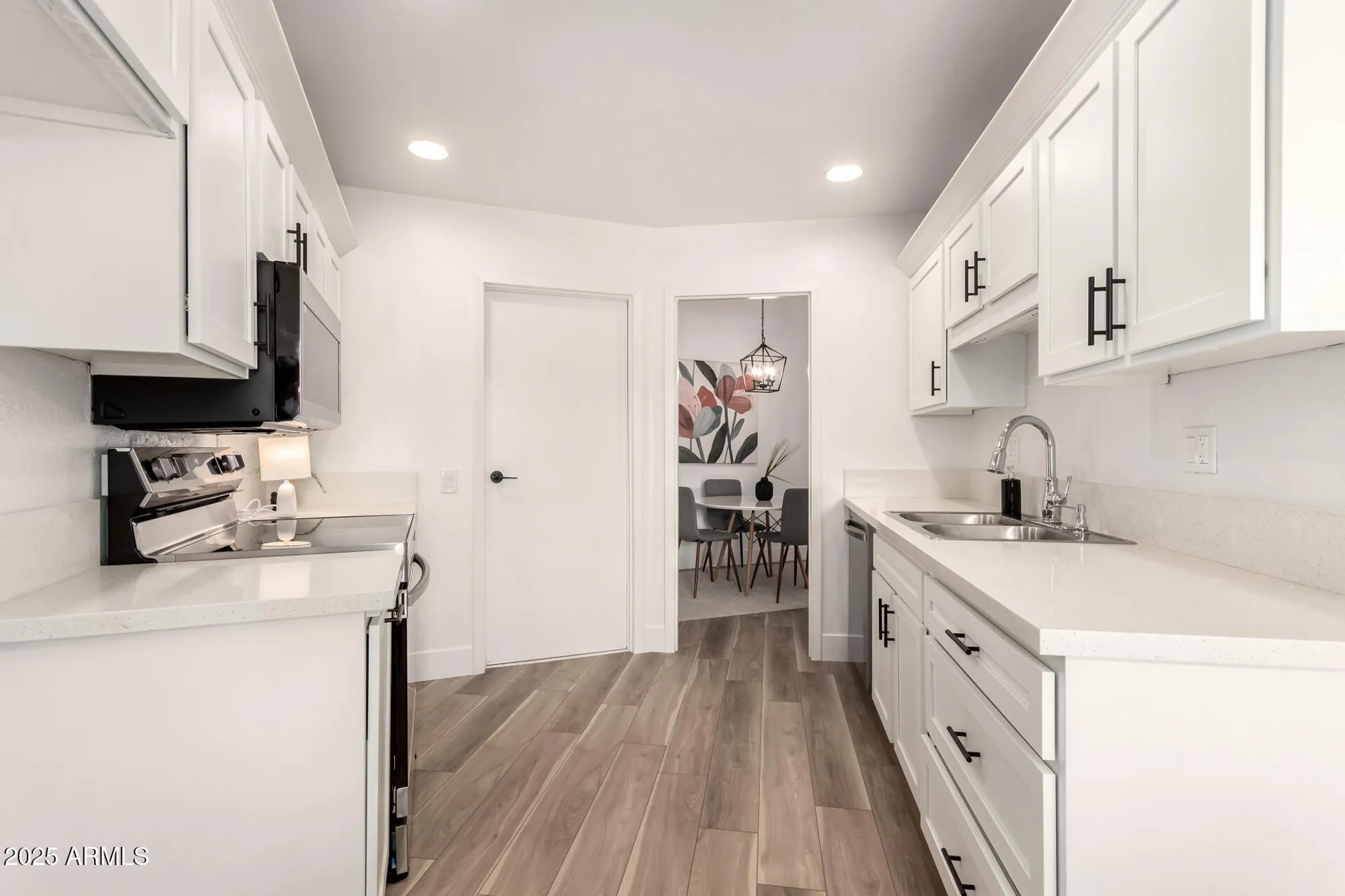 Property Slideshow image 7 of 28 | 16869 n 103rd ave, Sun City, AZ, 85351