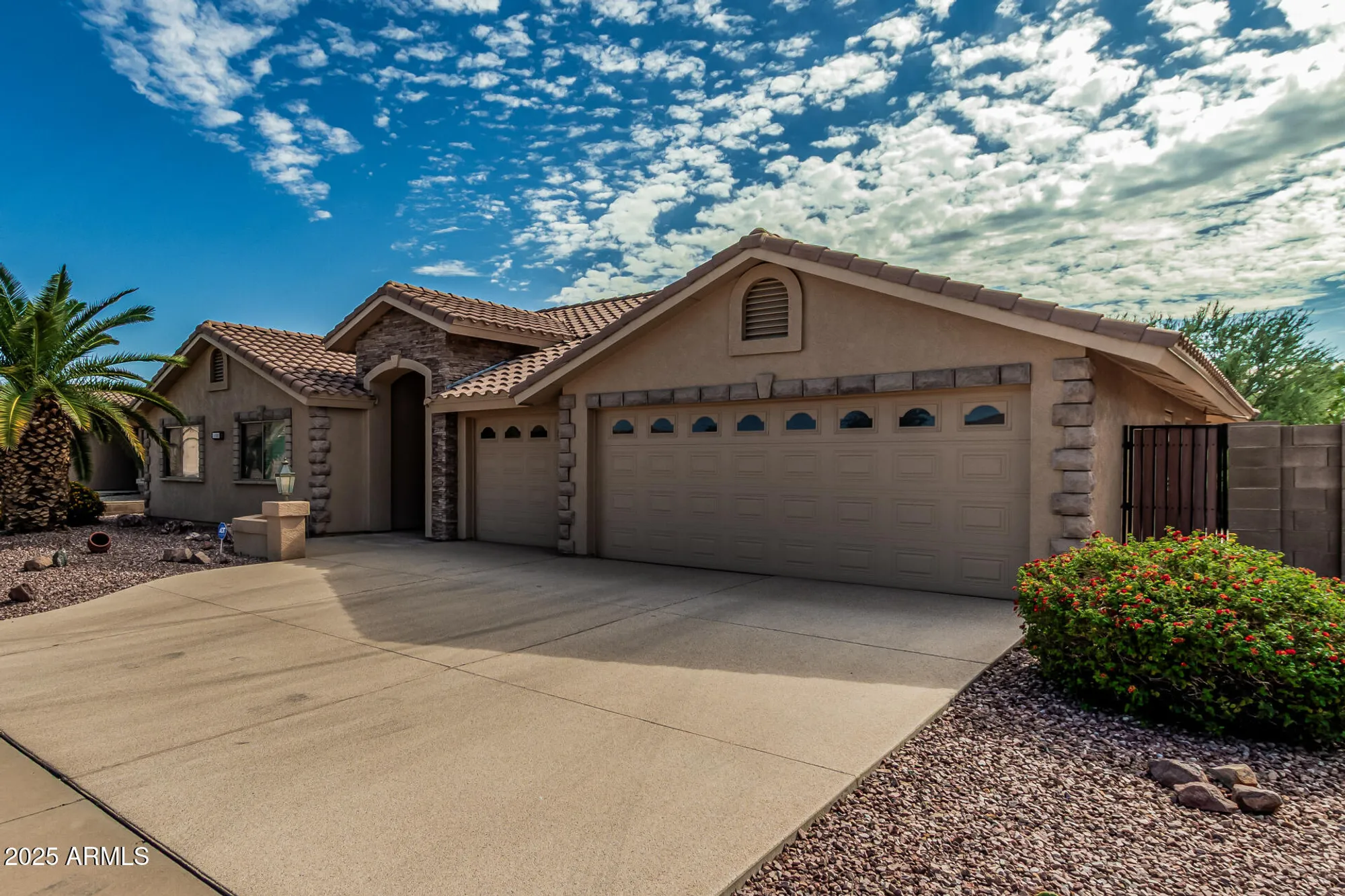 Property Slideshow image 4 of 36 | 10907 e olla ave, Mesa, AZ, 85212