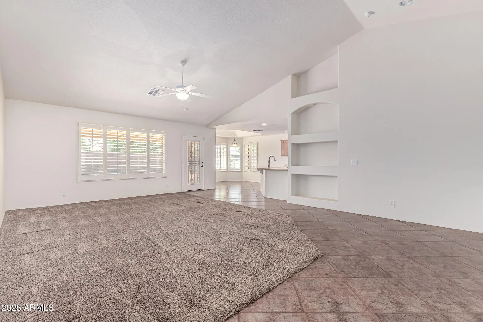 Property Slideshow image 9 of 36 | 10907 e olla ave, Mesa, AZ, 85212