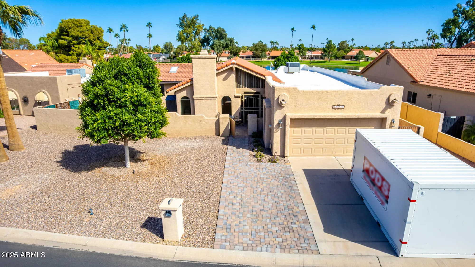 Property Slideshow image 10 of 61 | 26433 s lakemont dr, Sun Lakes, AZ, 85248