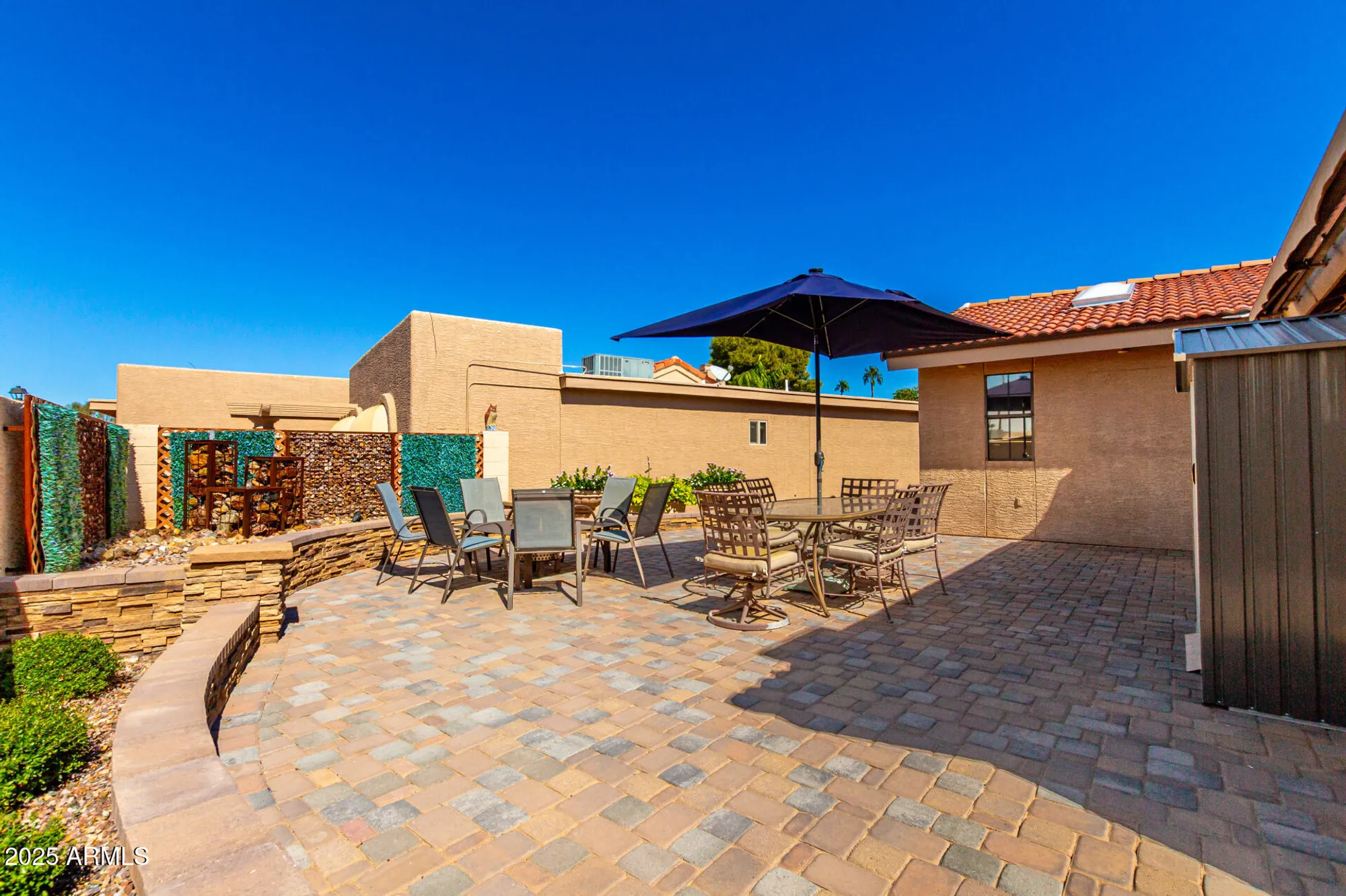 Property Slideshow image 6 of 61 | 26433 s lakemont dr, Sun Lakes, AZ, 85248