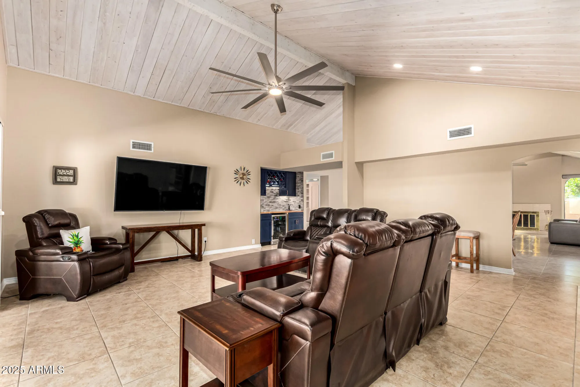 Property Slideshow image 17 of 61 | 26433 s lakemont dr, Sun Lakes, AZ, 85248