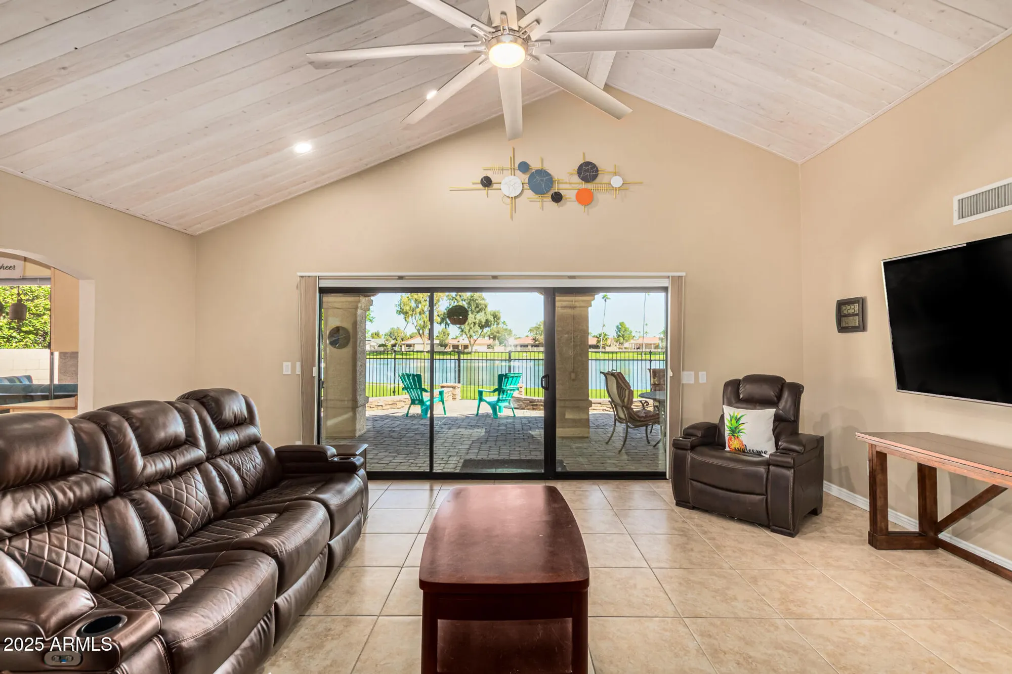 Property Slideshow image 4 of 61 | 26433 s lakemont dr, Sun Lakes, AZ, 85248