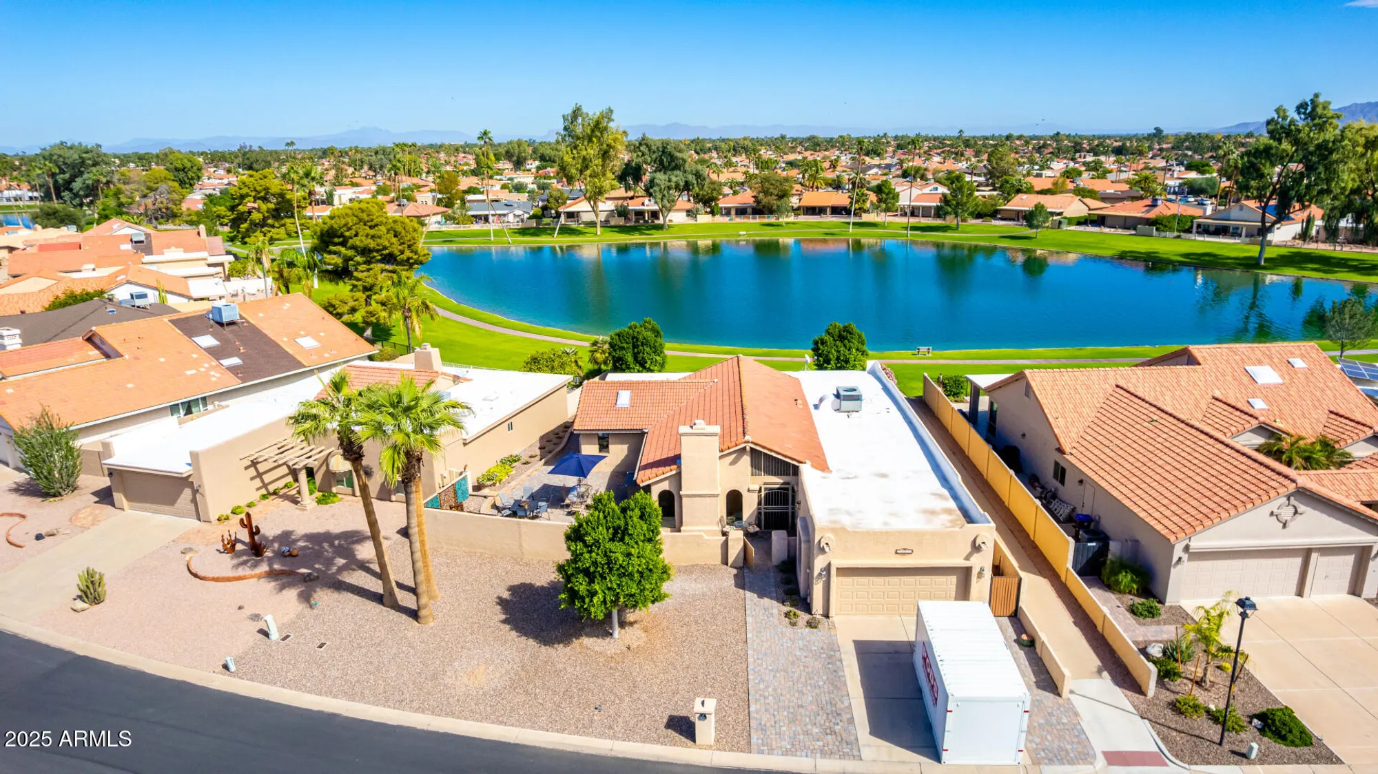 Property Slideshow image 33 of 61 | 26433 s lakemont dr, Sun Lakes, AZ, 85248