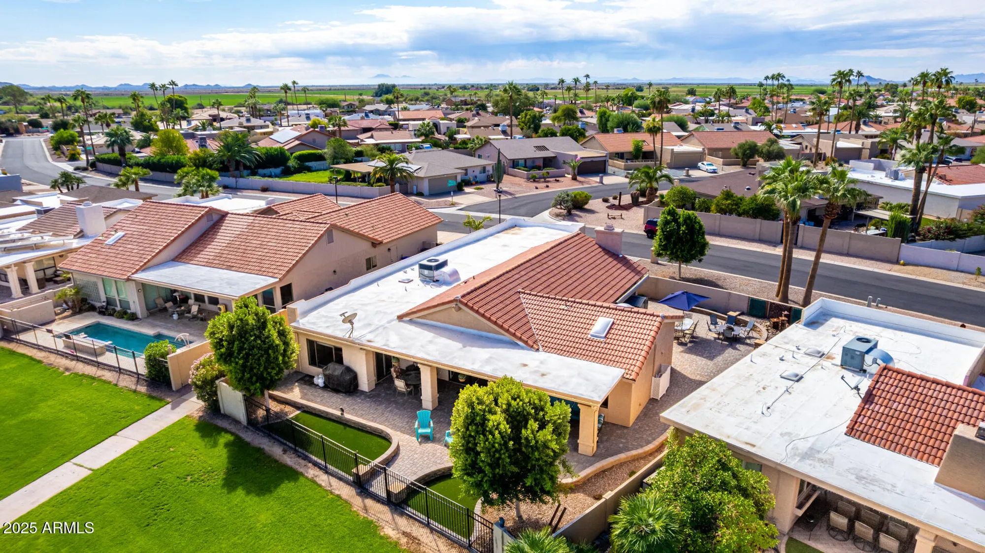 Property Slideshow image 36 of 61 | 26433 s lakemont dr, Sun Lakes, AZ, 85248