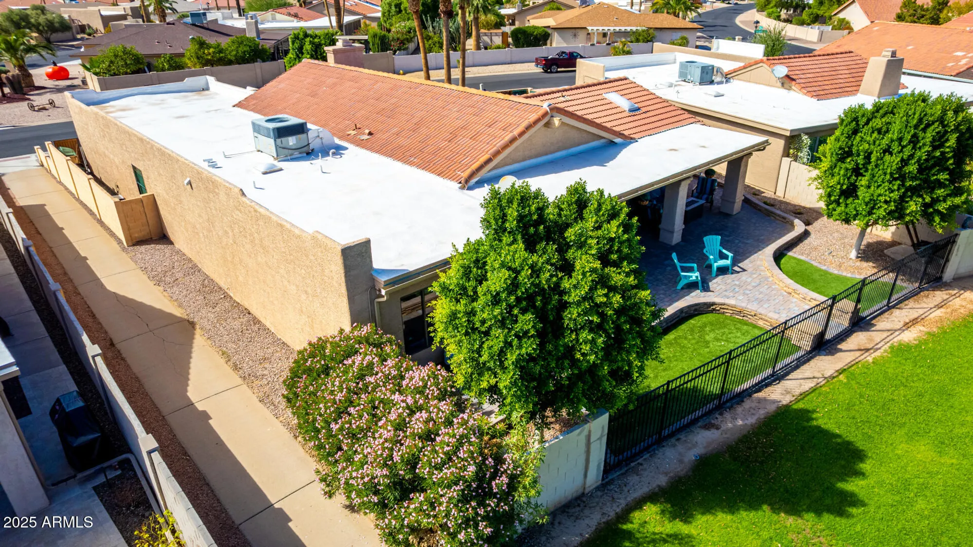 Property Slideshow image 40 of 61 | 26433 s lakemont dr, Sun Lakes, AZ, 85248