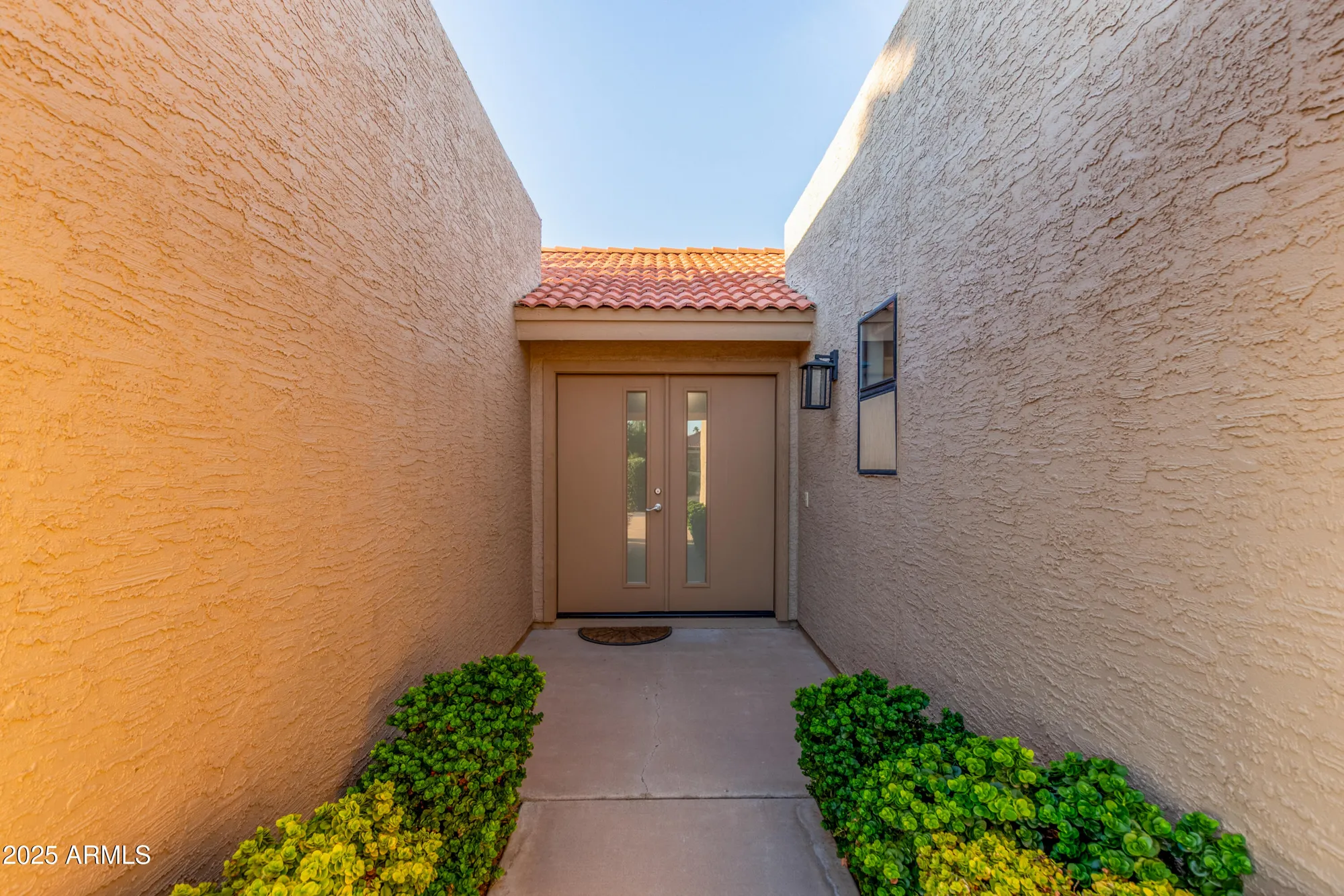 Property Slideshow image 3 of 27 | 10418 e watford way, Sun Lakes, AZ, 85248