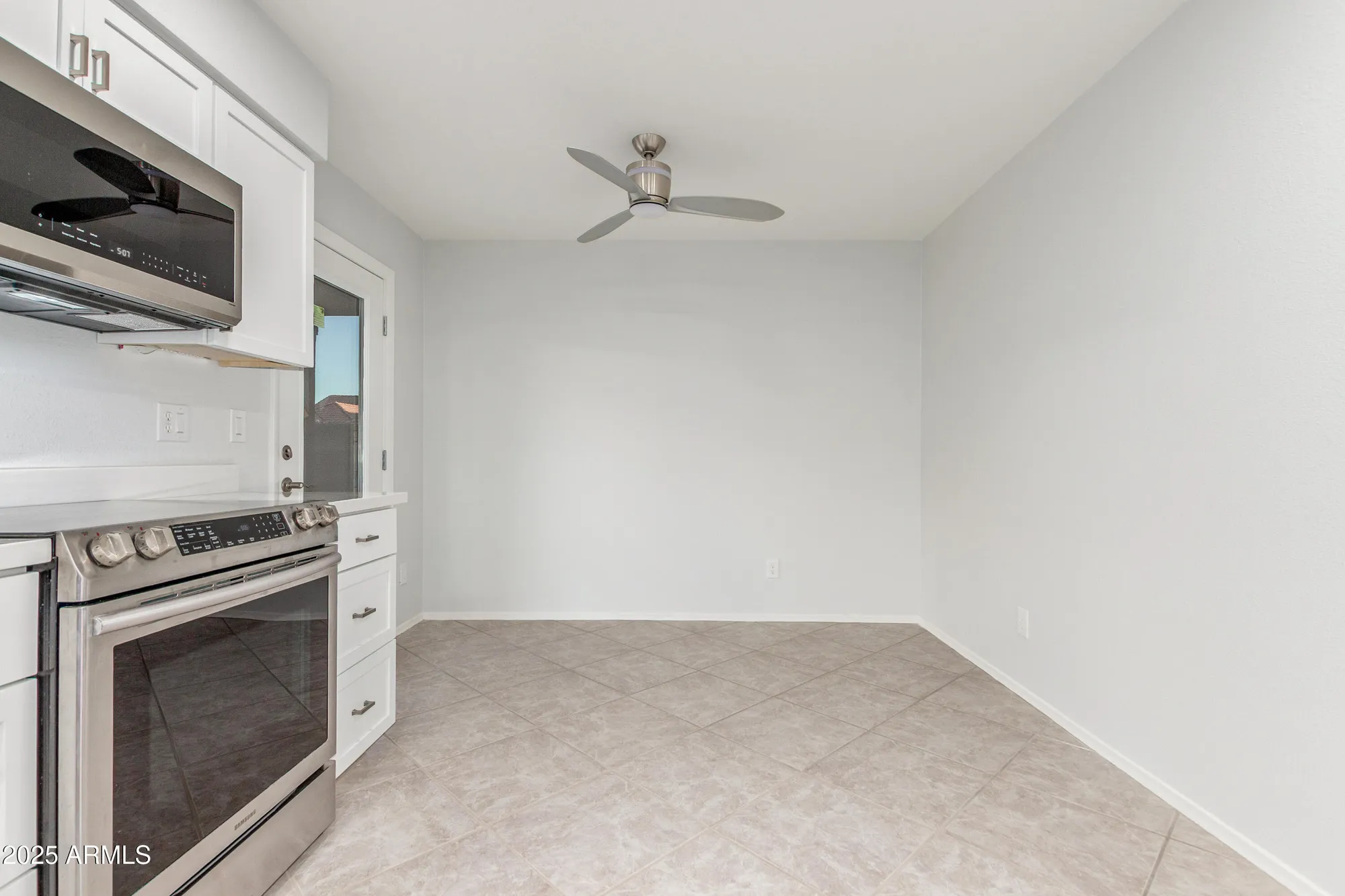 Property Slideshow image 7 of 27 | 10418 e watford way, Sun Lakes, AZ, 85248