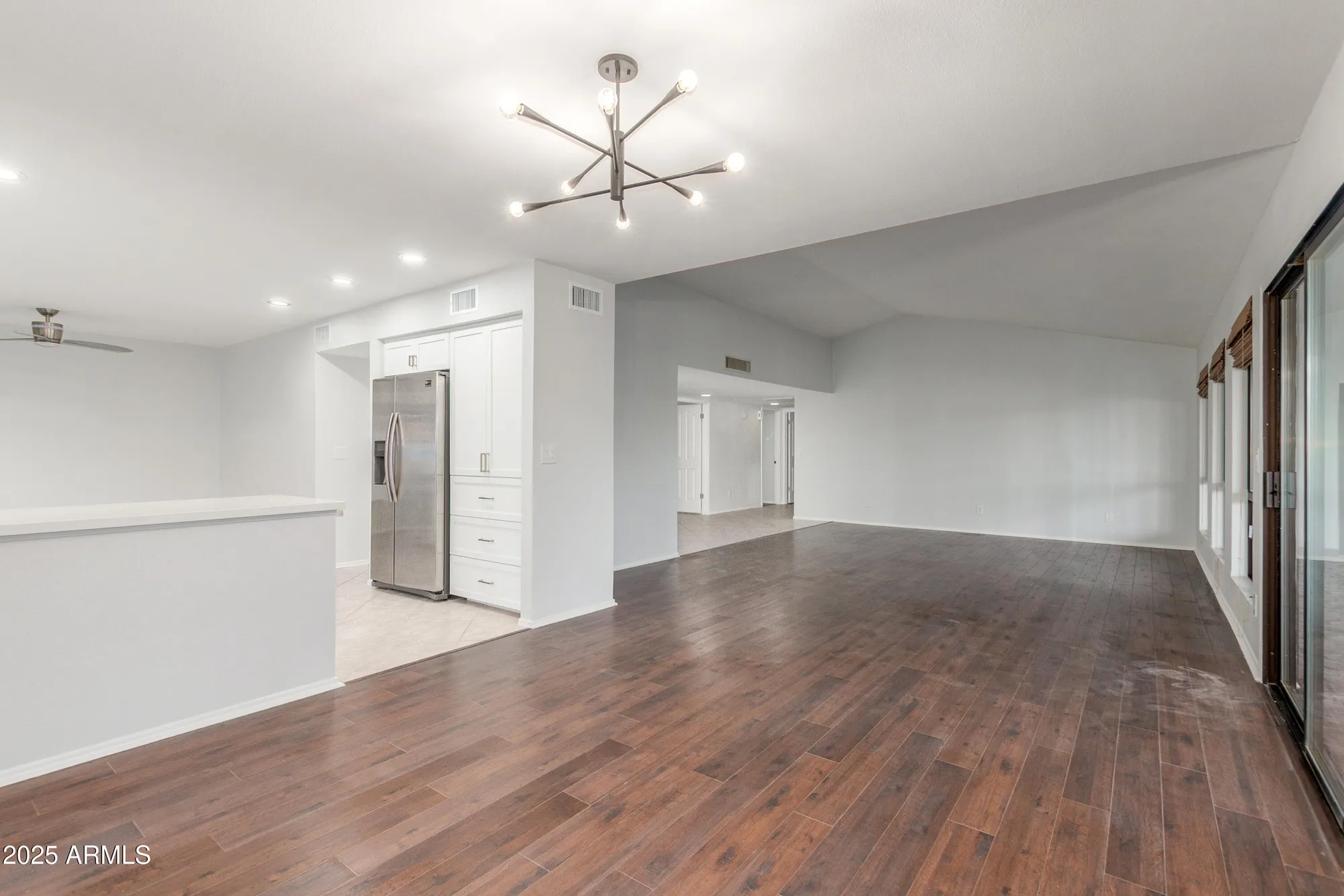 Property Slideshow image 8 of 27 | 10418 e watford way, Sun Lakes, AZ, 85248