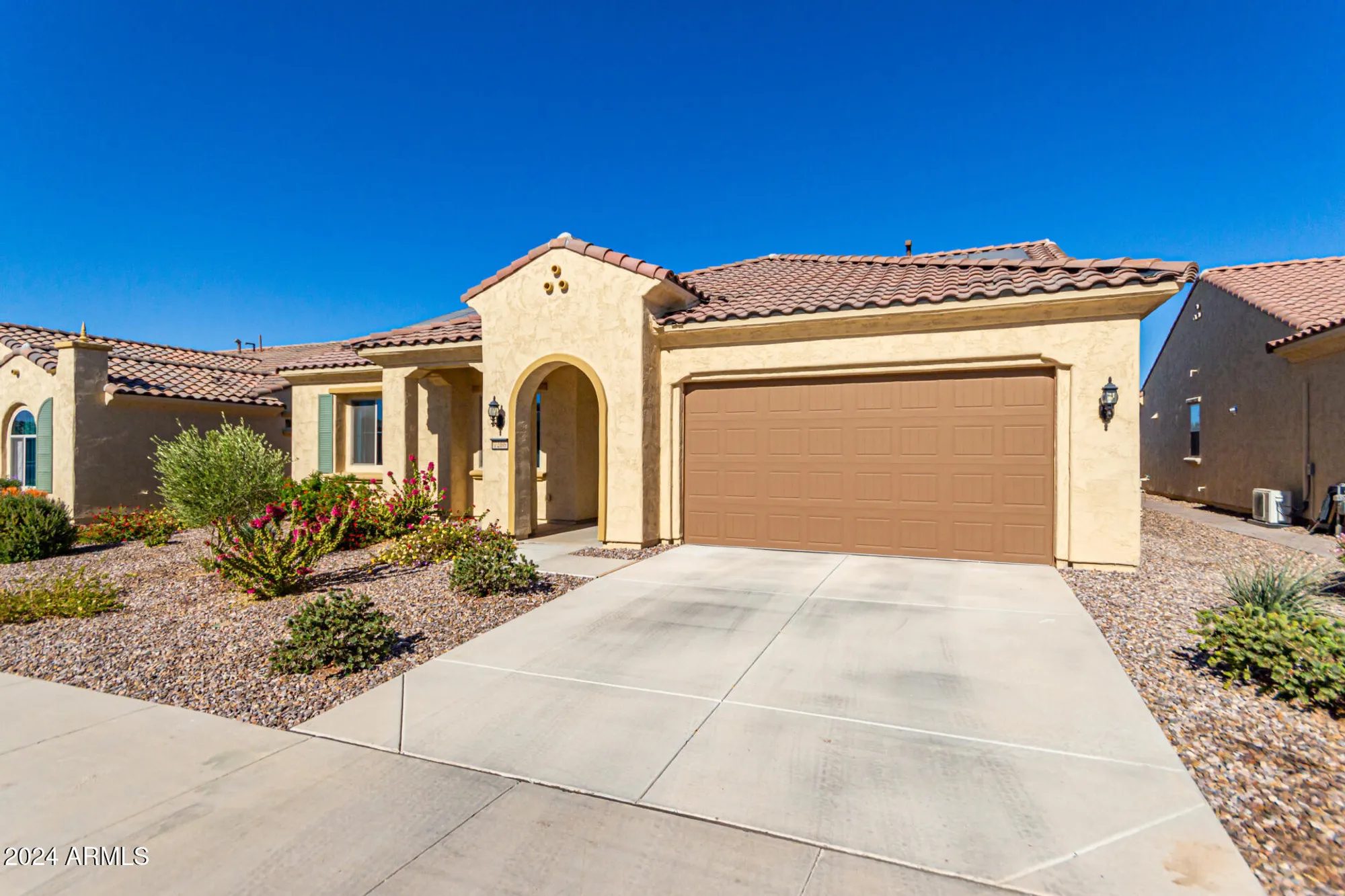 Property Slideshow image 5 of 76 | 7266 w meadowlark way, Florence, AZ, 85132