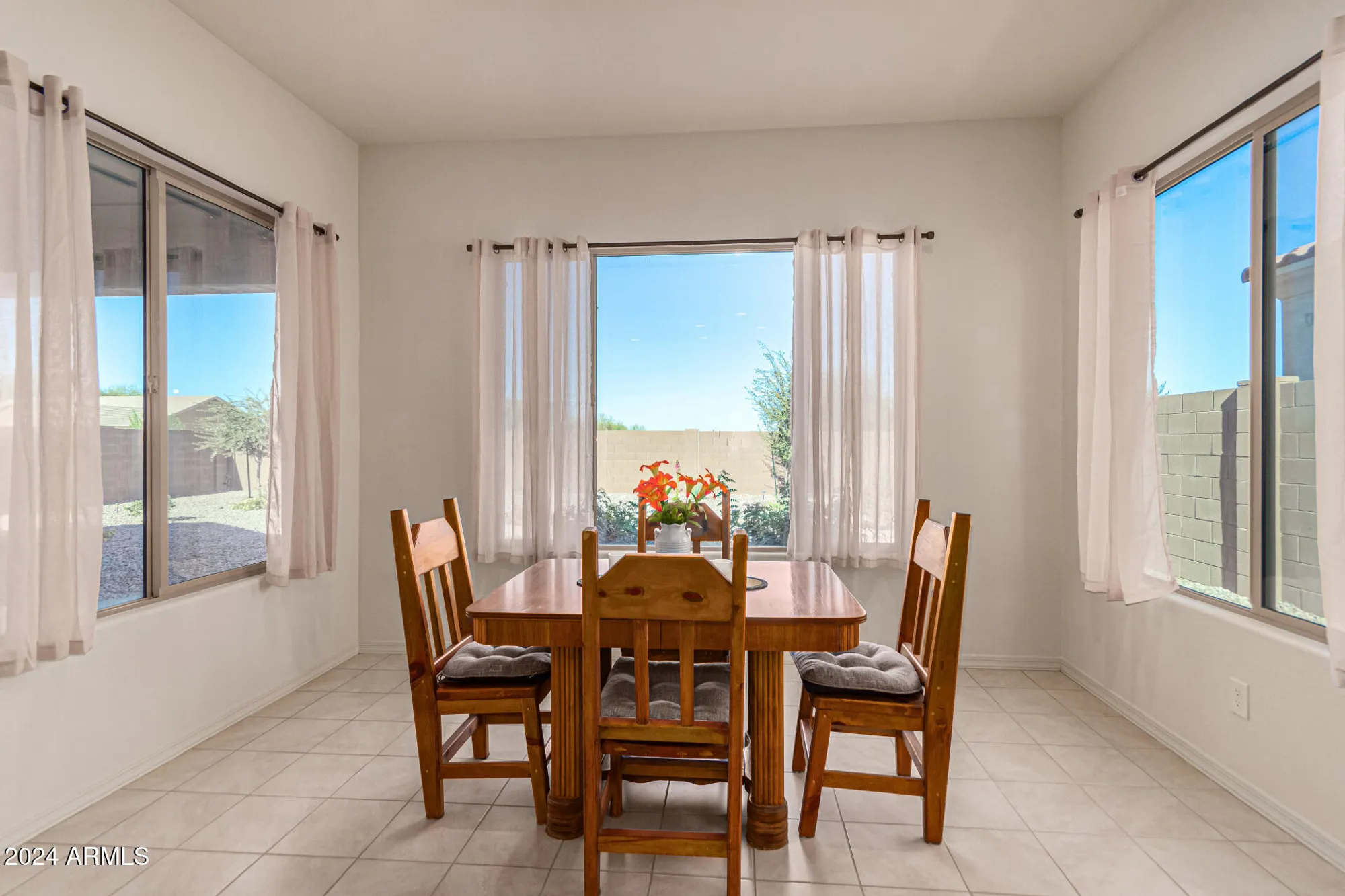 Property Slideshow image 15 of 76 | 7266 w meadowlark way, Florence, AZ, 85132