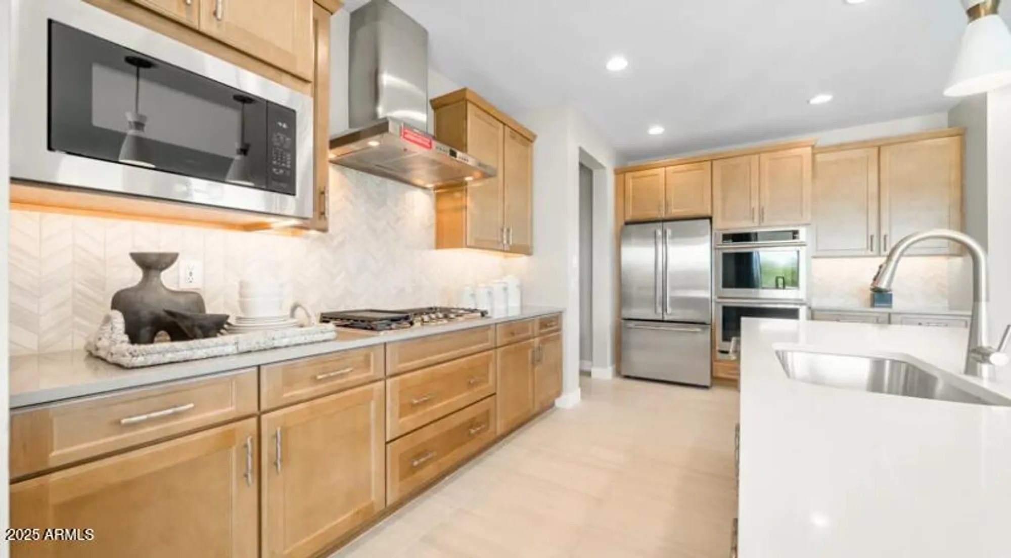 Property Slideshow image 6 of 40 | 39640 n trajen pl, Queen Creek, AZ, 85140