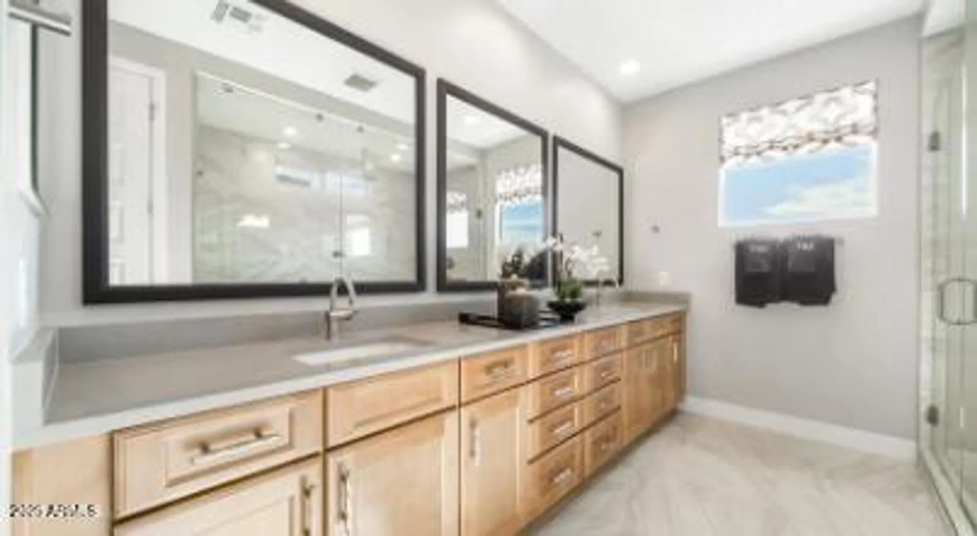 Property Slideshow image 17 of 40 | 39640 n trajen pl, Queen Creek, AZ, 85140