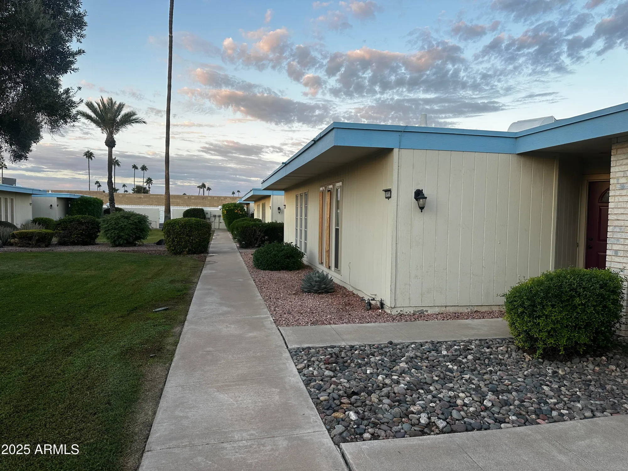 Property Slideshow image 1 of 13 | 10958 w coggins dr, Sun City, AZ, 85351