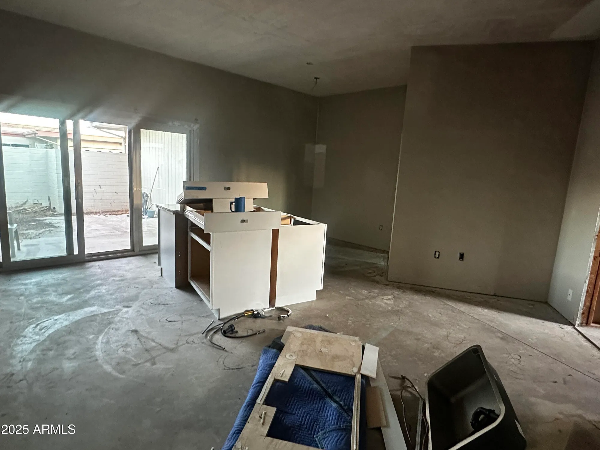 Property Slideshow image 4 of 13 | 10958 w coggins dr, Sun City, AZ, 85351