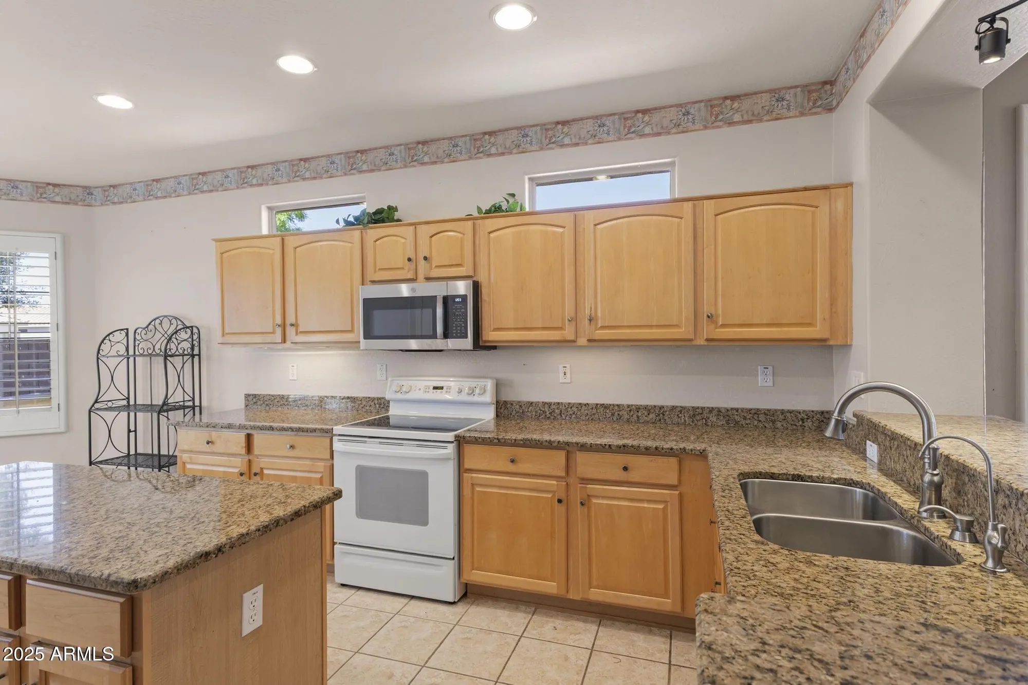 Property Slideshow image 7 of 33 | 18815 n diamond dr, Surprise, AZ, 85374