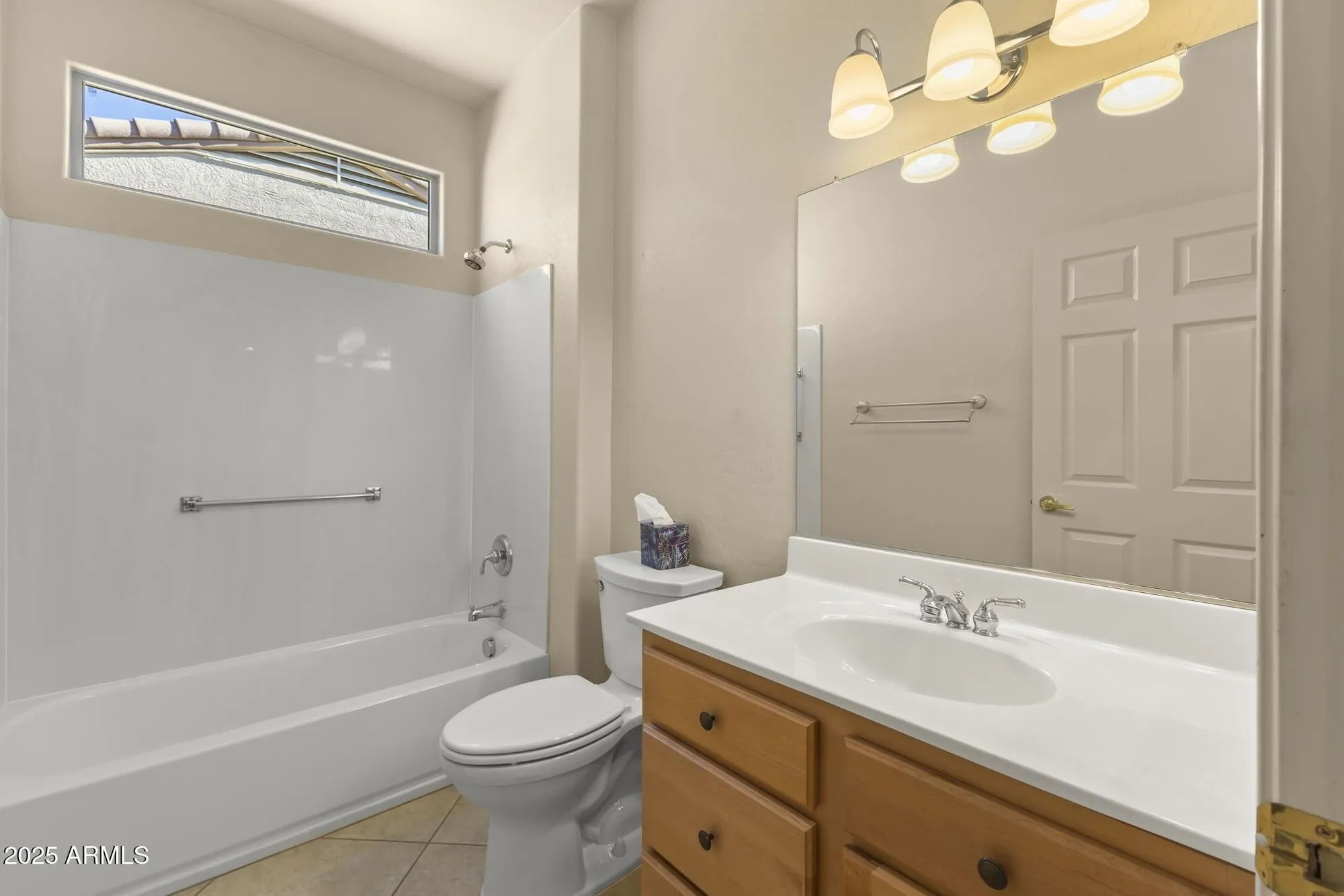 Property Slideshow image 17 of 26 | 20781 n kingpoint dr, Surprise, AZ, 85387