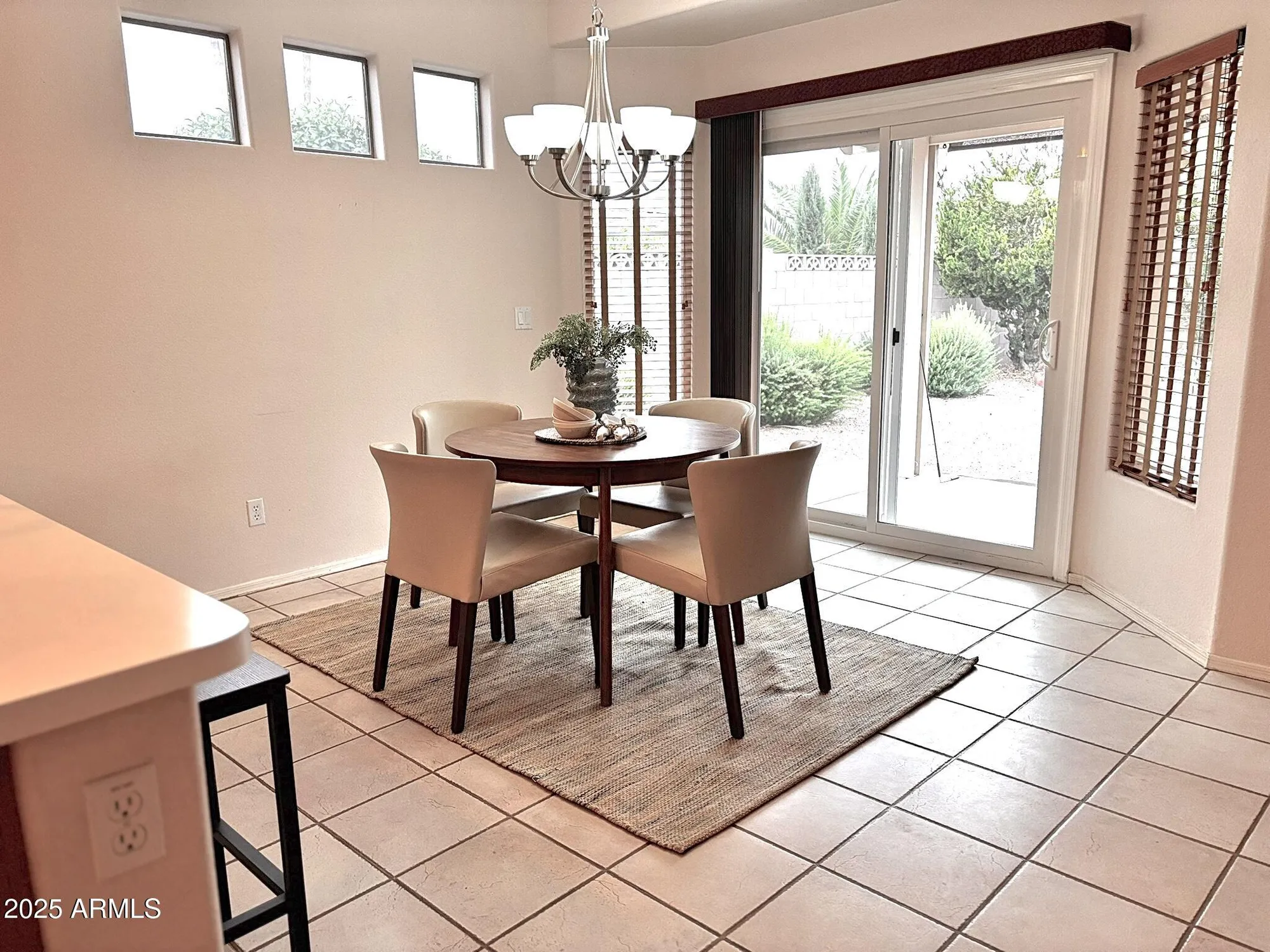 Property Slideshow image 8 of 33 | 6050 s crosscreek ct, Chandler, AZ, 85249