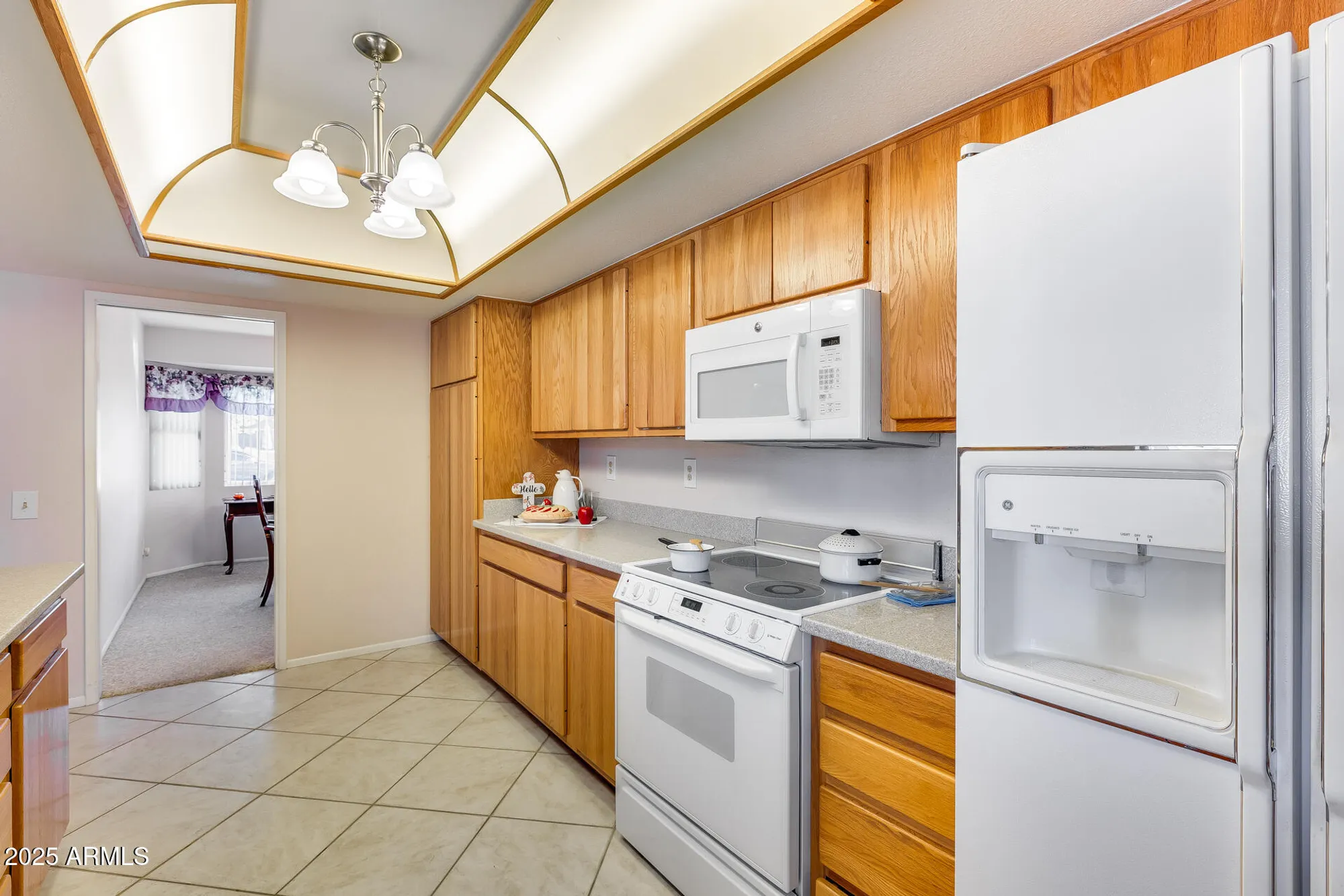 Property Slideshow image 4 of 32 | 9501 w oak ridge dr, Sun City, AZ, 85351