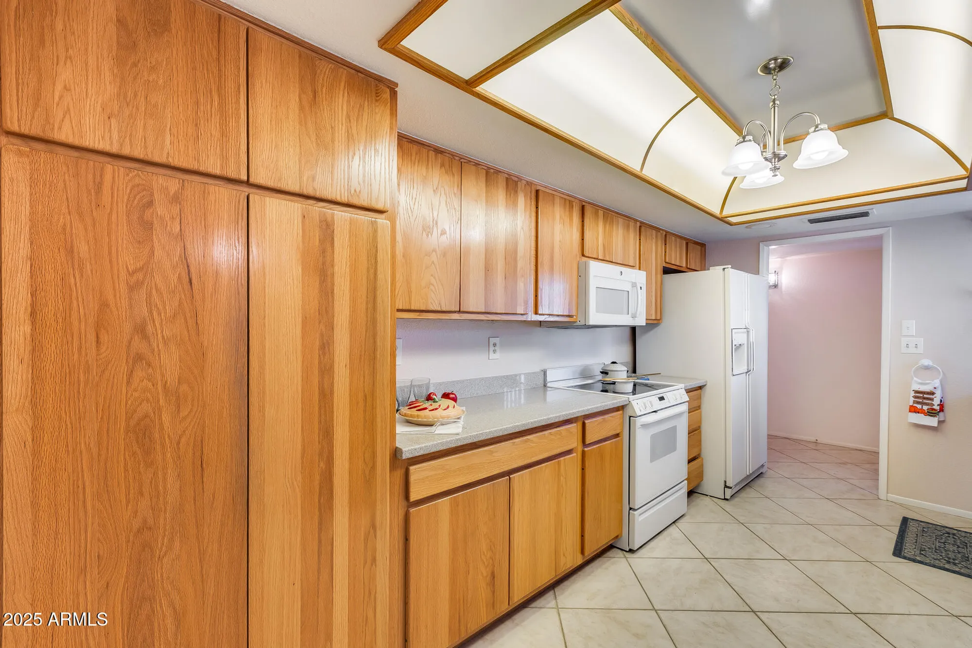 Property Slideshow image 7 of 32 | 9501 w oak ridge dr, Sun City, AZ, 85351