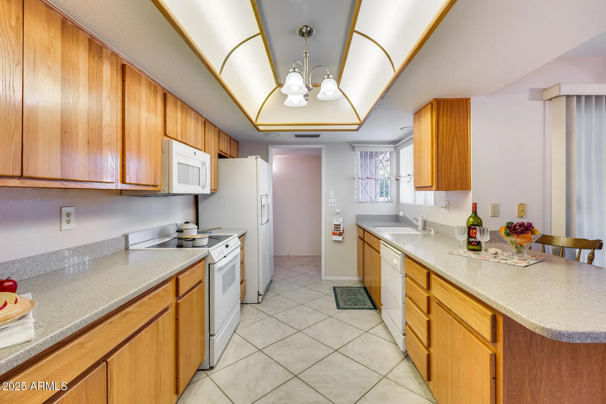 Property Slideshow image 3 of 32 | 9501 w oak ridge dr, Sun City, AZ, 85351