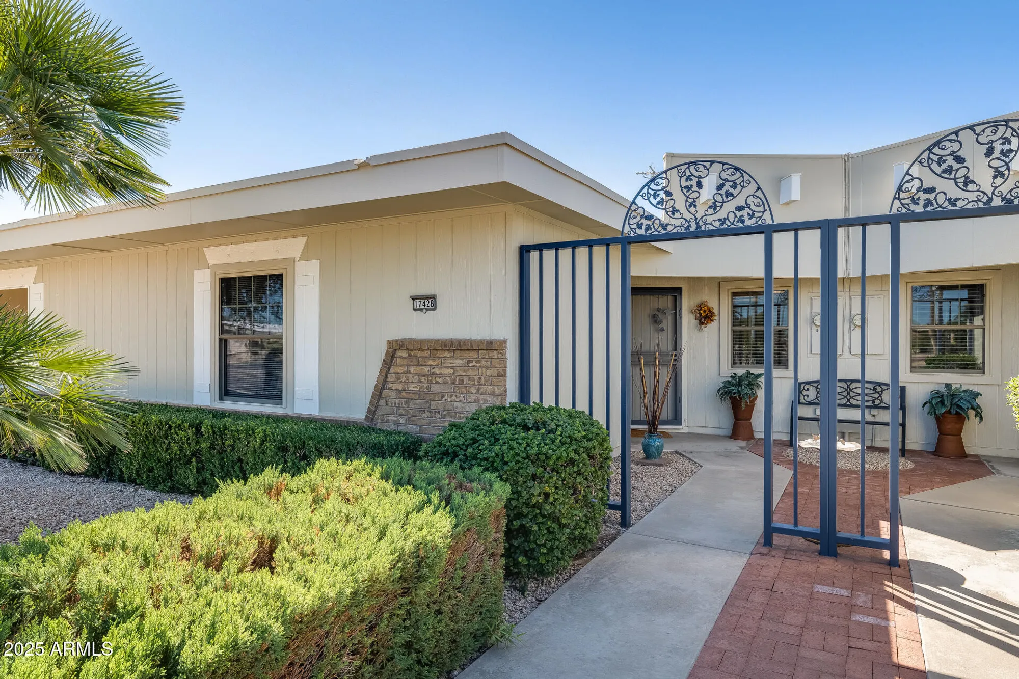 Property Slideshow image 7 of 32 | 17428 n boswell blvd, Sun City, AZ, 85373