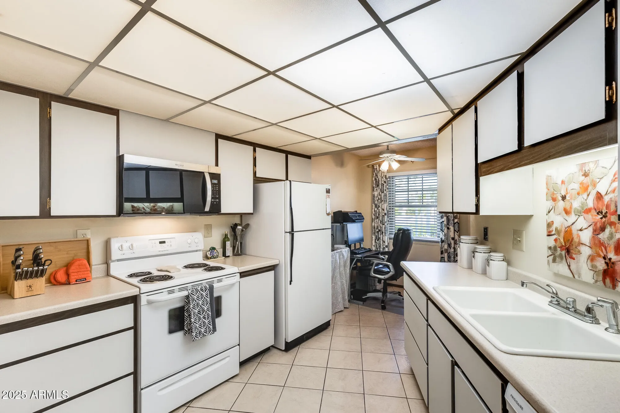 Property Slideshow image 4 of 32 | 17428 n boswell blvd, Sun City, AZ, 85373