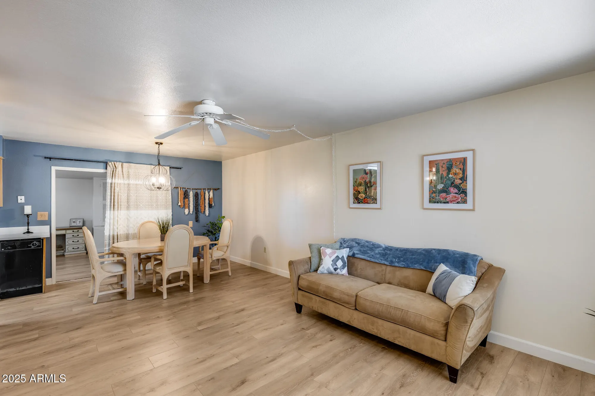 Property Slideshow image 11 of 32 | 10426 w deanne dr, Sun City, AZ, 85351