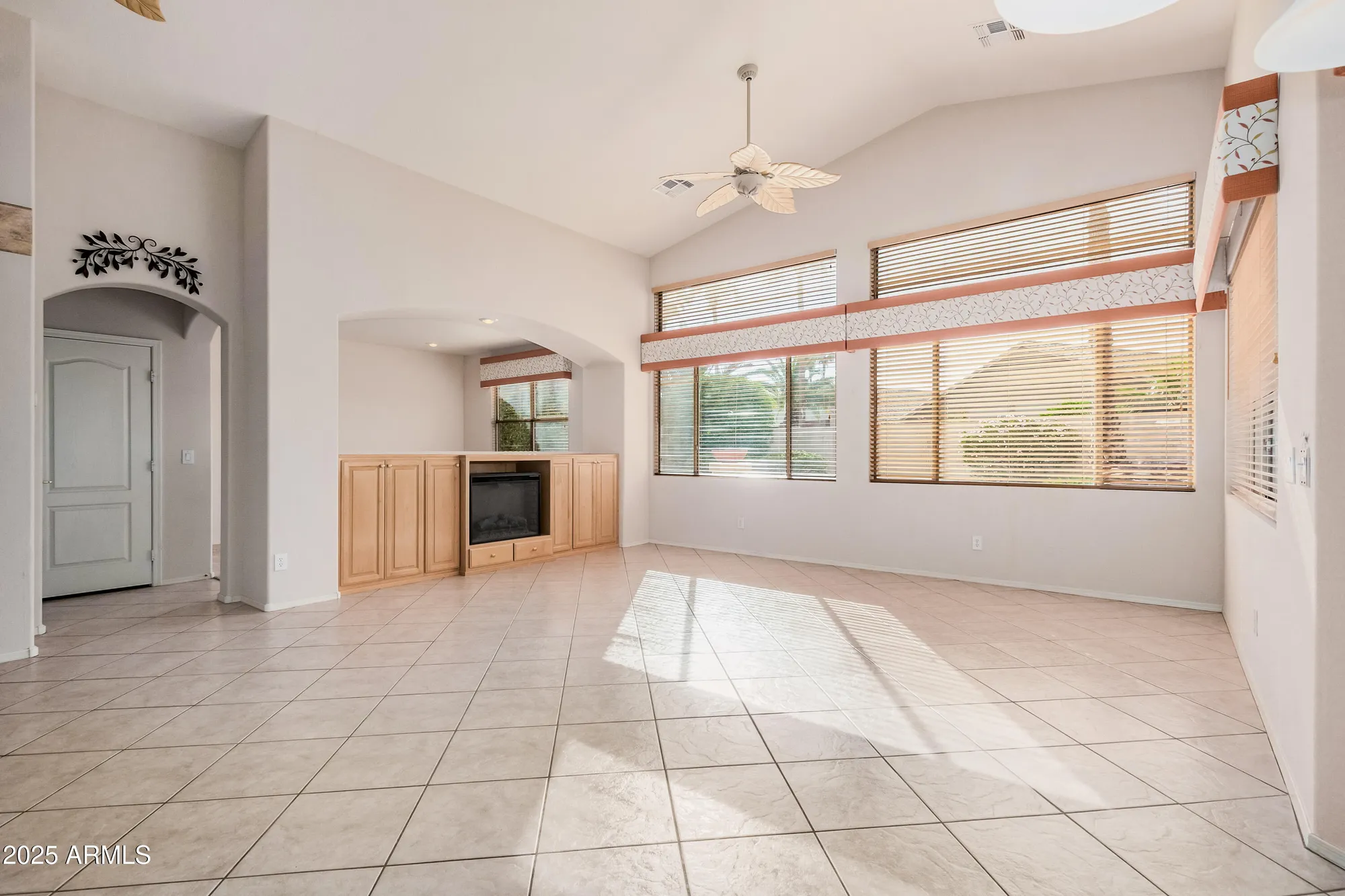 Property Slideshow image 17 of 88 | 17806 n becke ln, Surprise, AZ, 85374