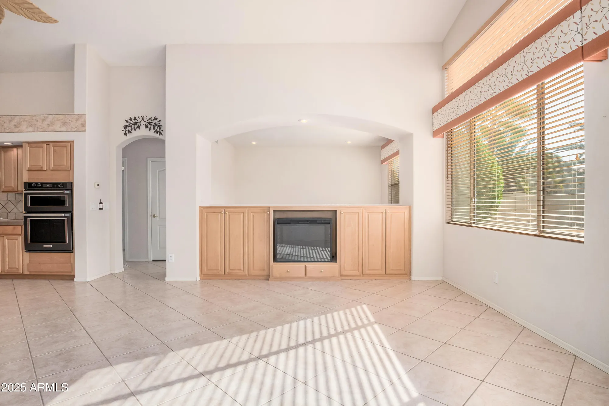 Property Slideshow image 20 of 88 | 17806 n becke ln, Surprise, AZ, 85374