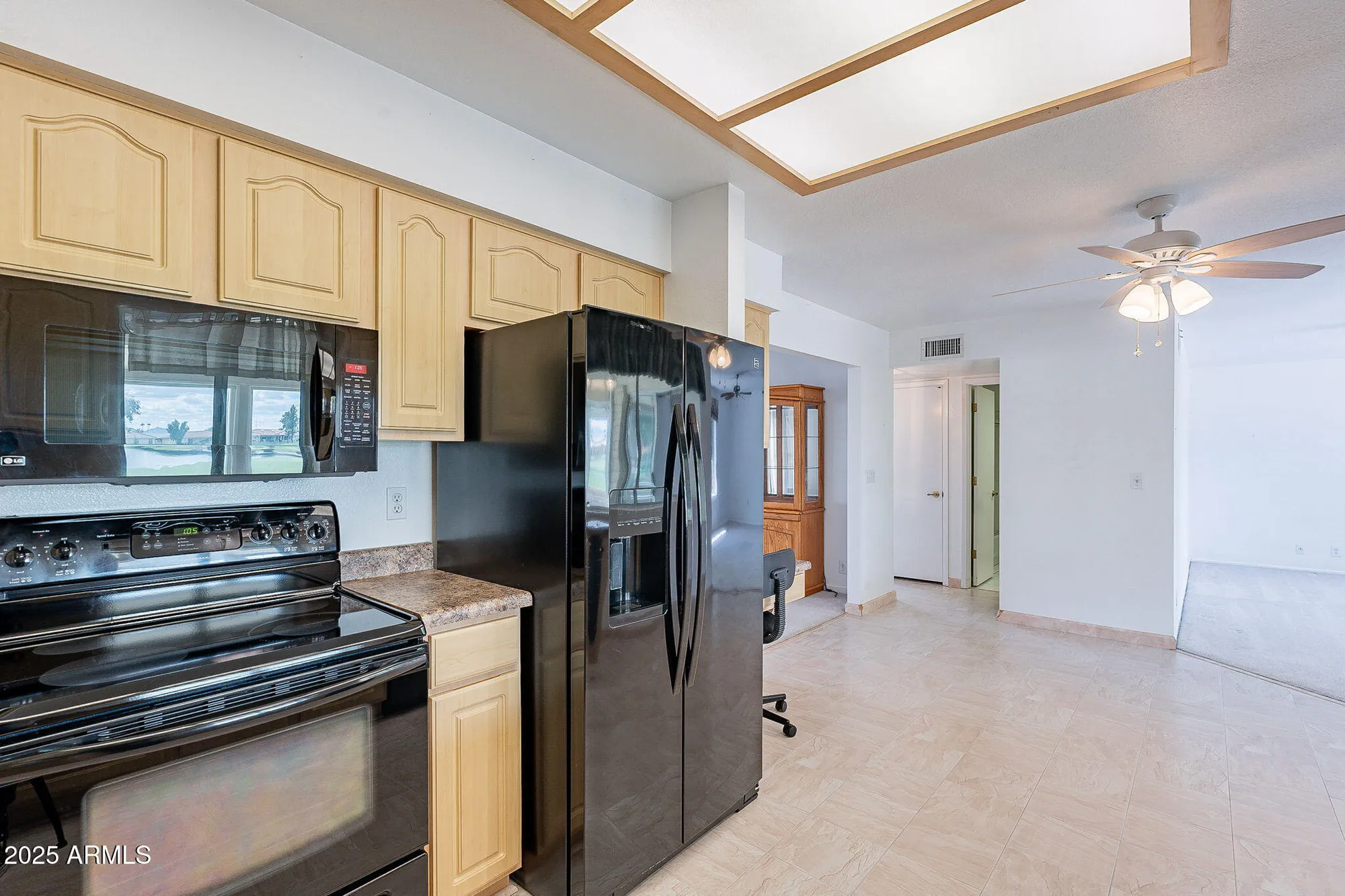 Property Slideshow image 21 of 57 | 8147 e lakeview ave, Mesa, AZ, 85209