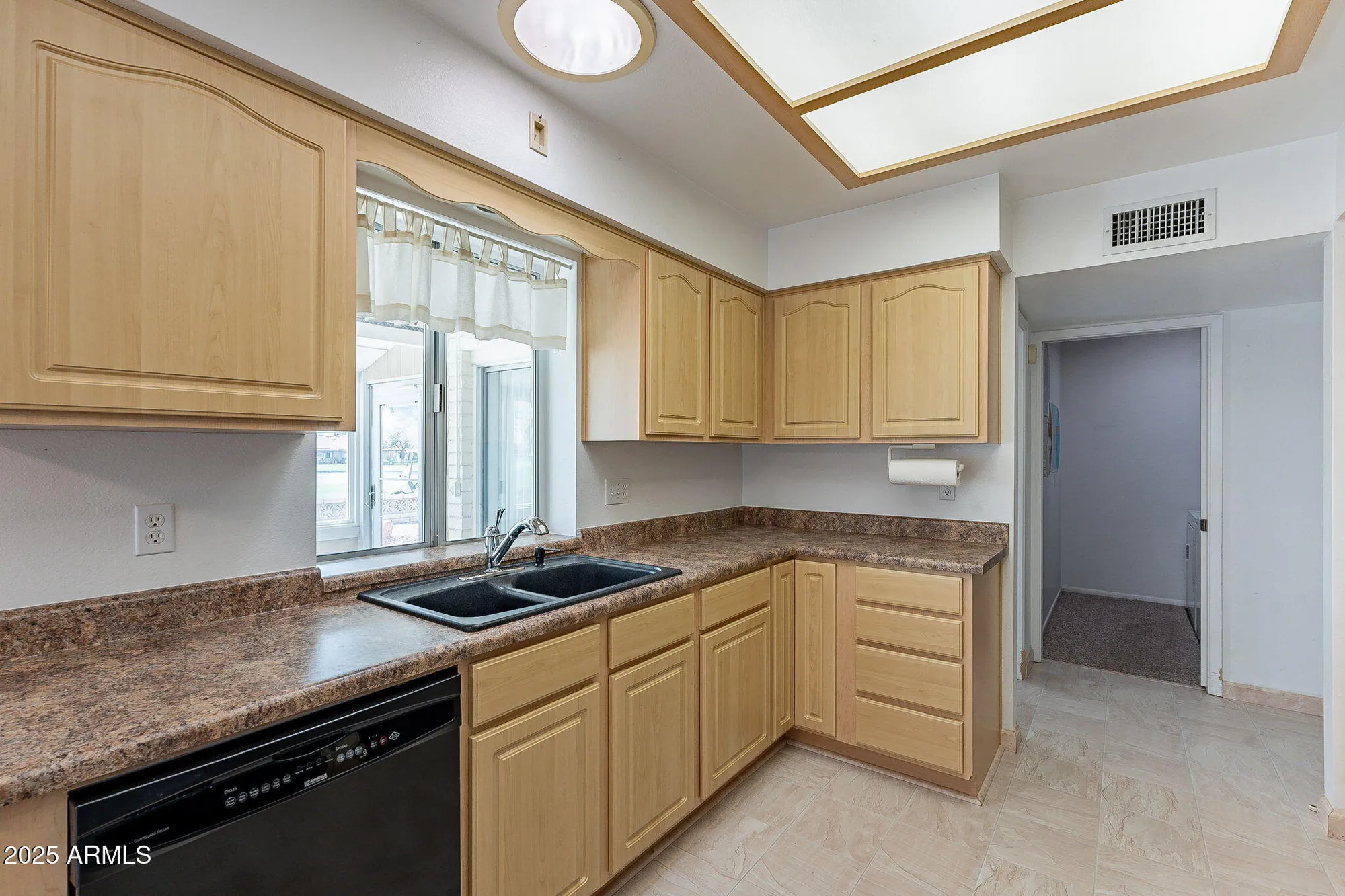 Property Slideshow image 23 of 57 | 8147 e lakeview ave, Mesa, AZ, 85209