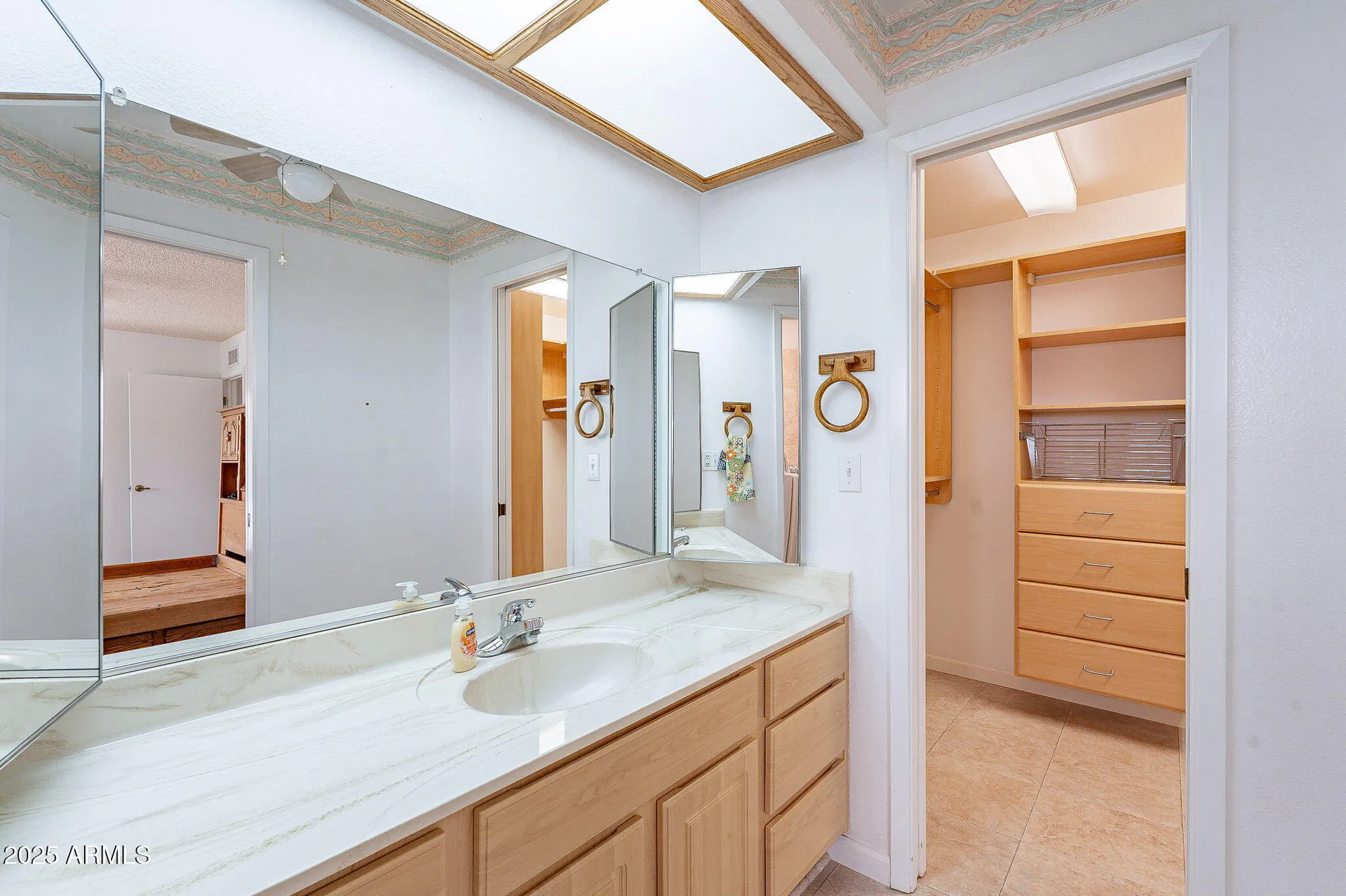 Property Slideshow image 31 of 57 | 8147 e lakeview ave, Mesa, AZ, 85209