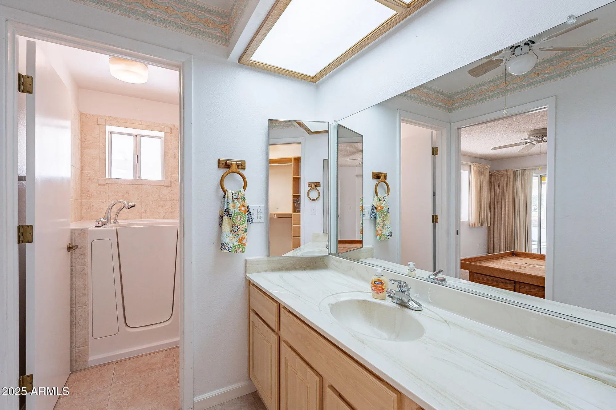 Property Slideshow image 32 of 57 | 8147 e lakeview ave, Mesa, AZ, 85209