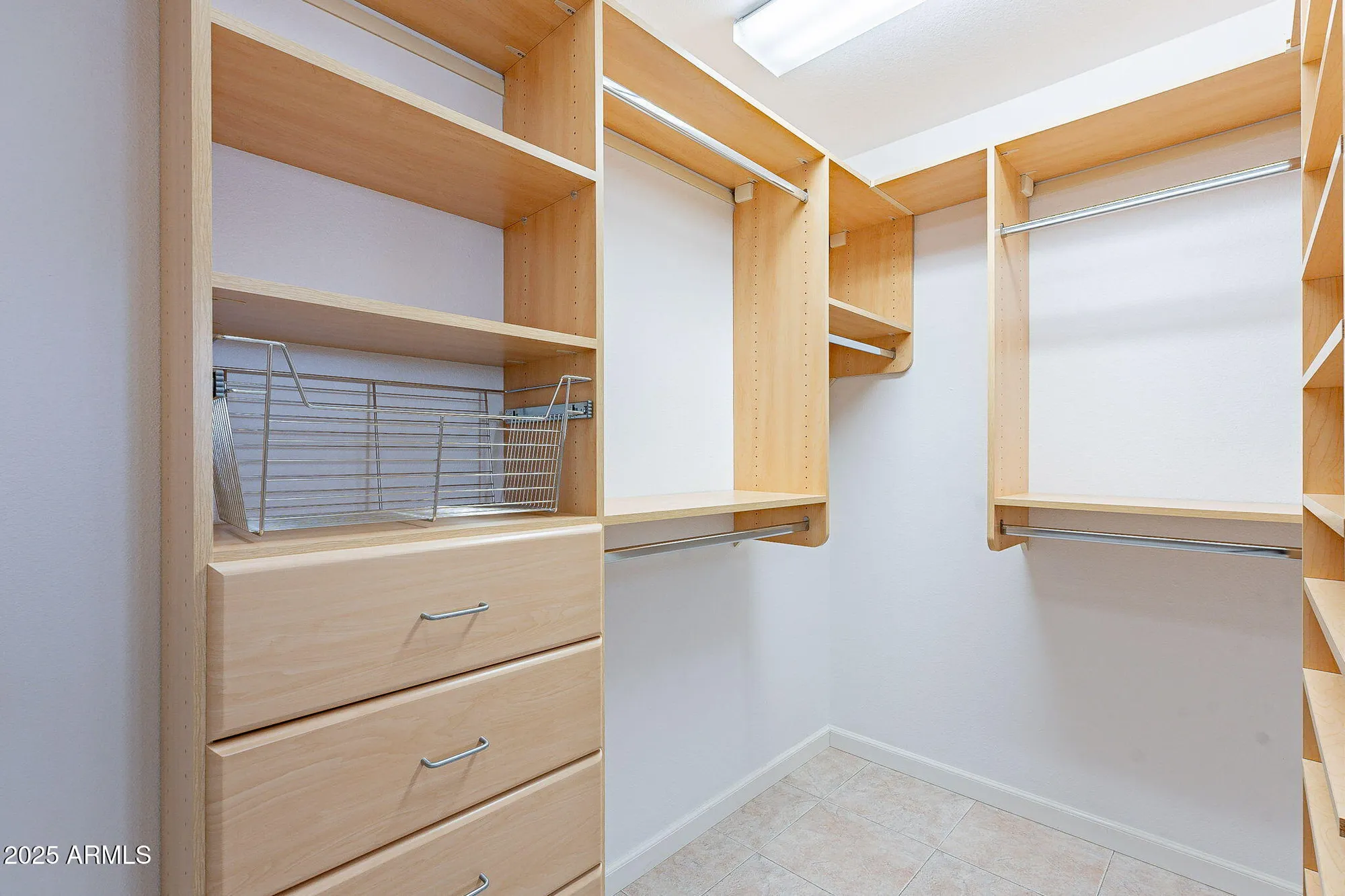 Property Slideshow image 33 of 57 | 8147 e lakeview ave, Mesa, AZ, 85209