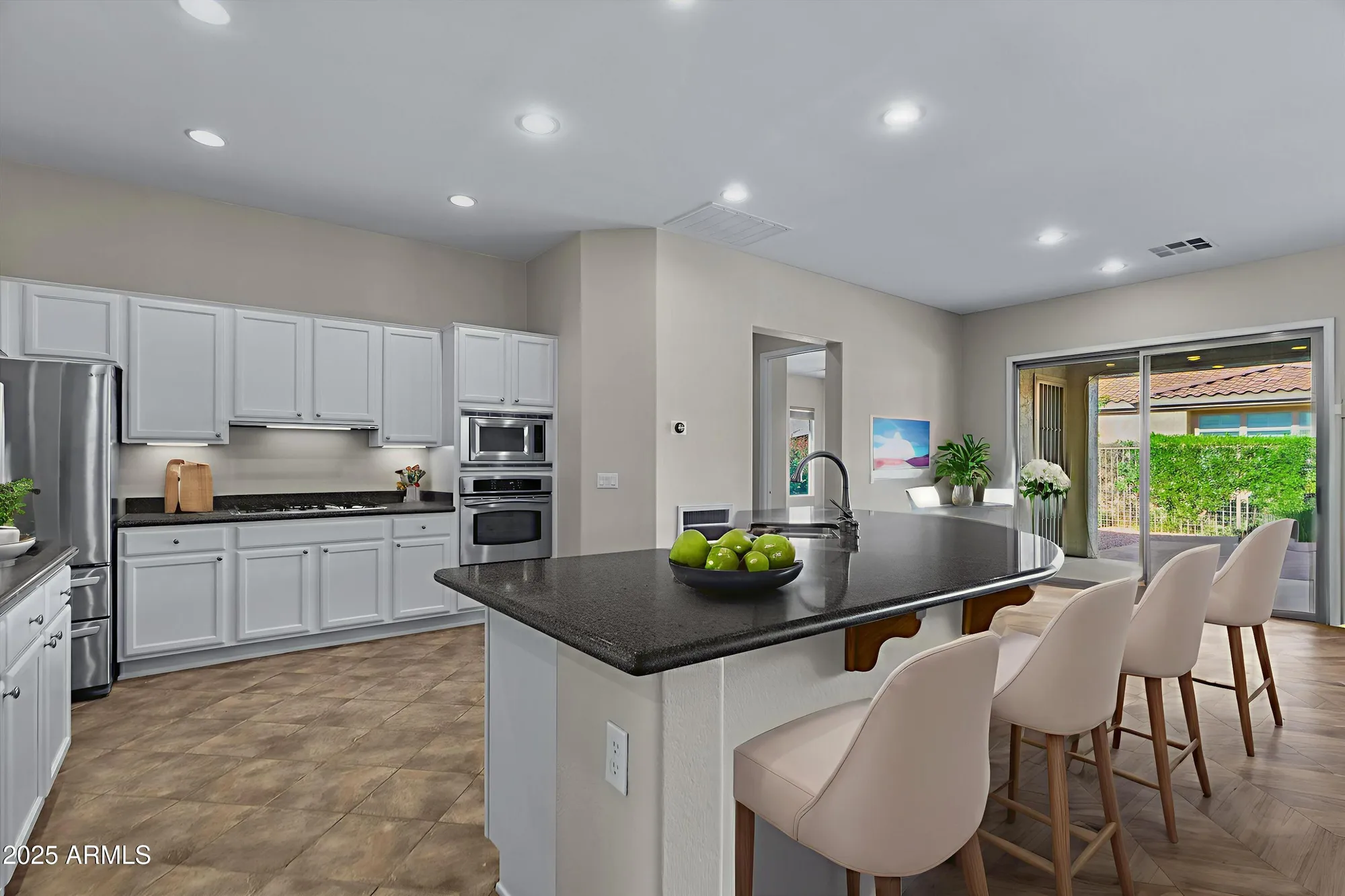 Property Slideshow image 3 of 40 | 4120 e donato dr, Gilbert, AZ, 85298