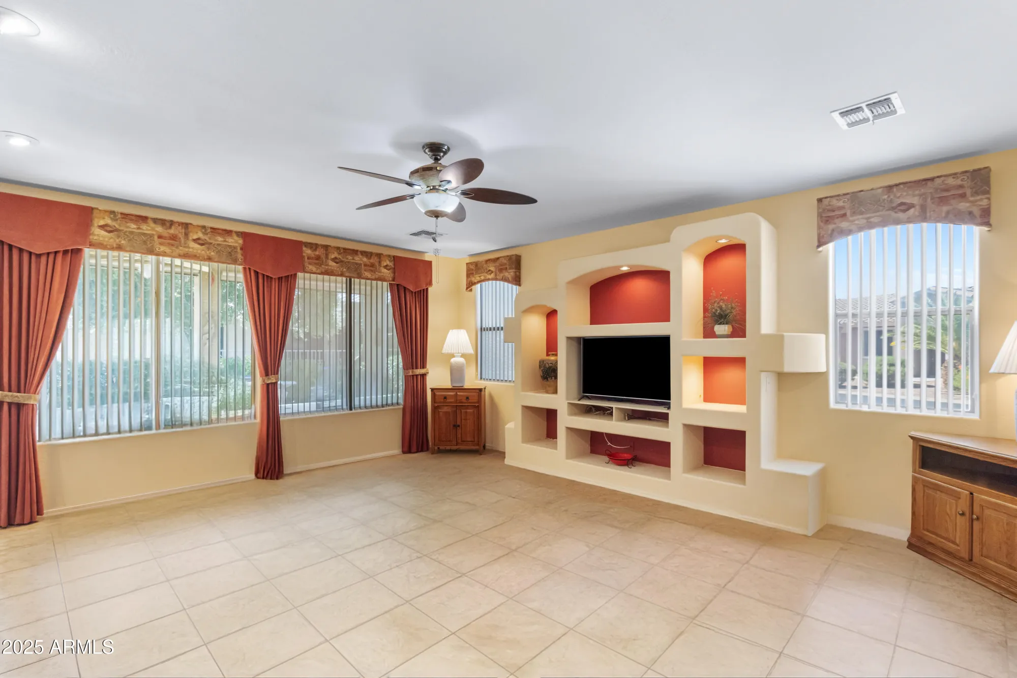 Property Slideshow image 11 of 19 | 42609 w milky way, Maricopa, AZ, 85138