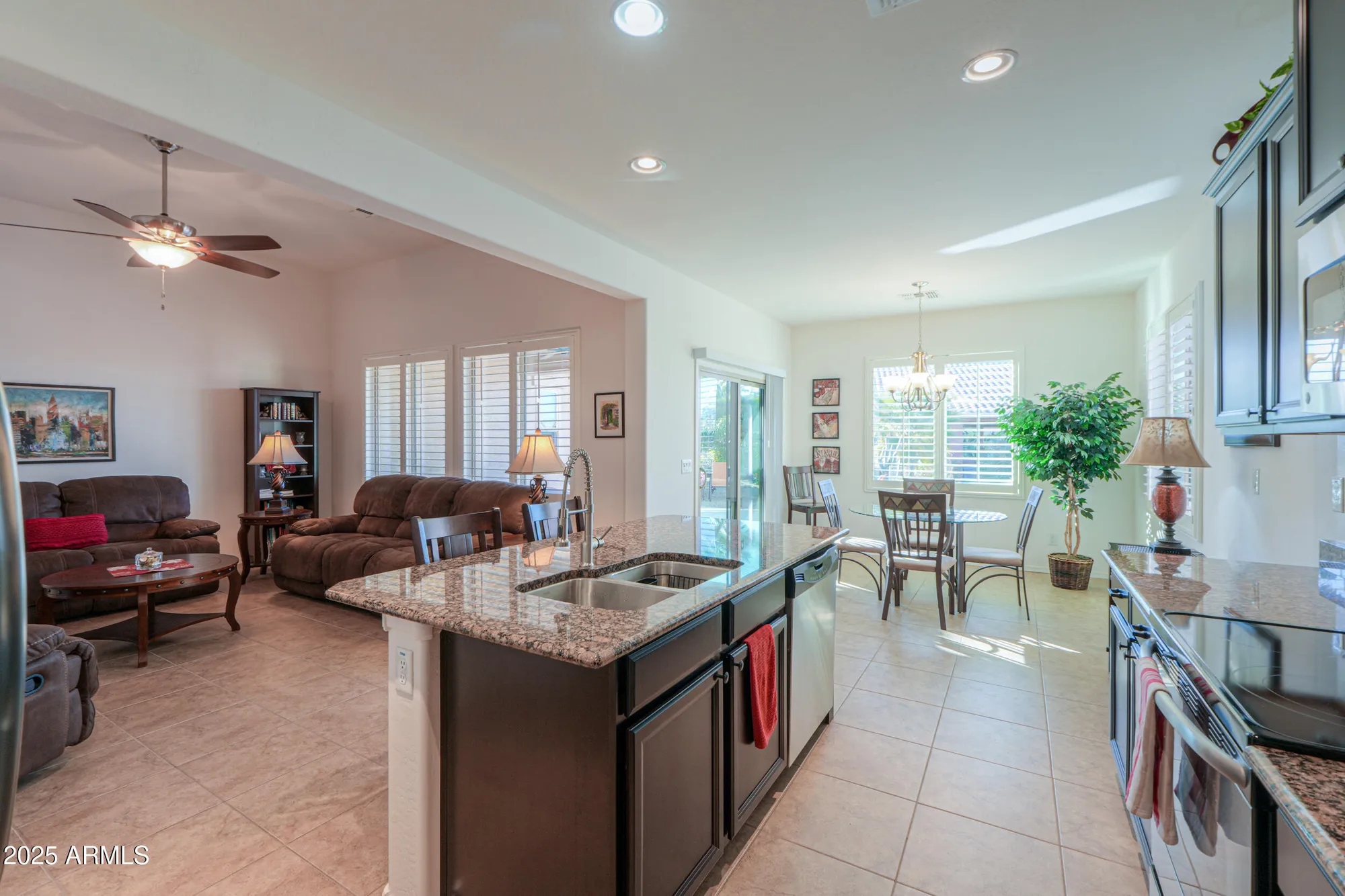 Property Slideshow image 12 of 38 | 2605 e san thomas dr, Casa Grande, AZ, 85194
