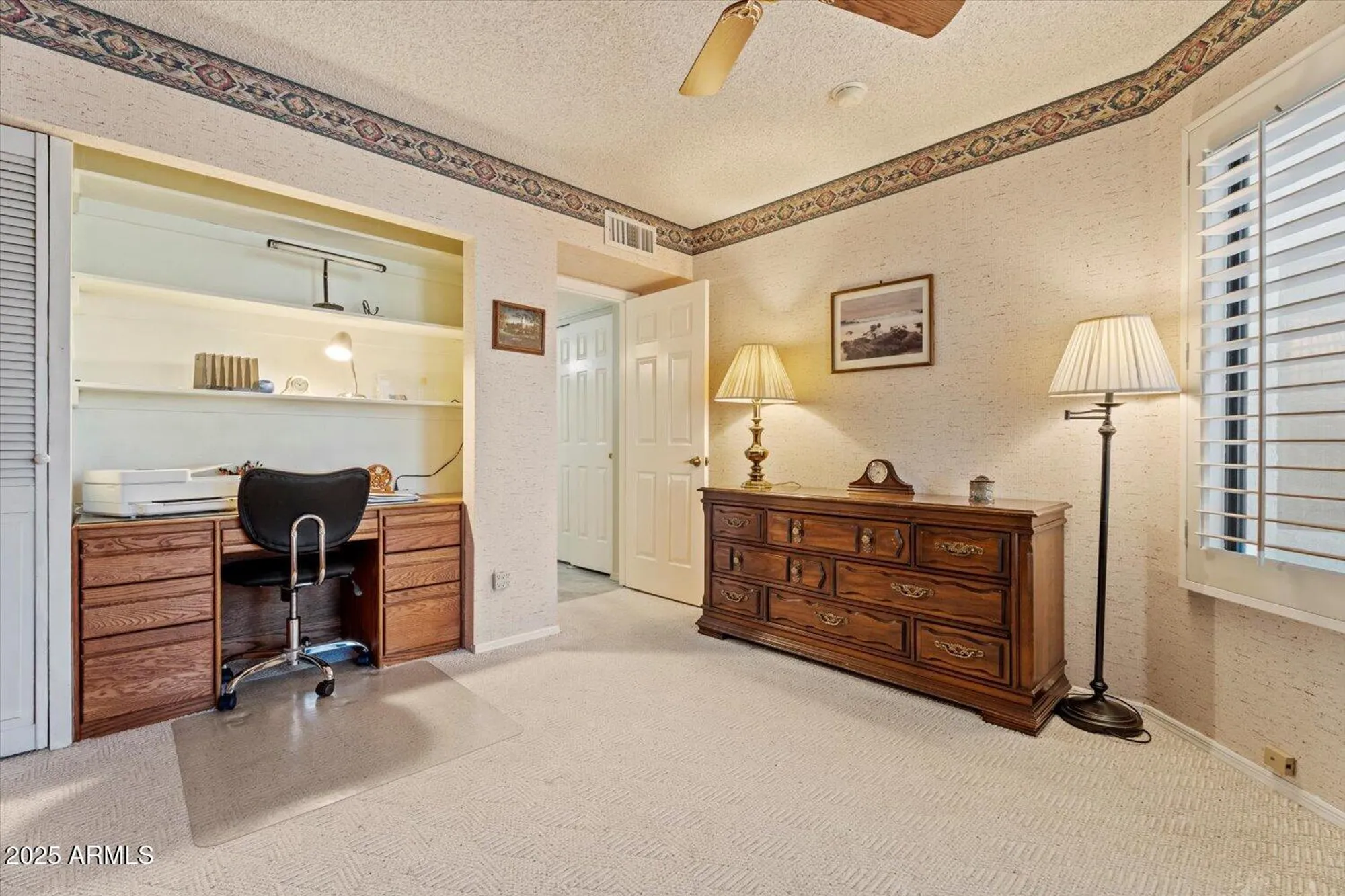 Property Slideshow image 12 of 20 | 633 s saguaro way, Mesa, AZ, 85208