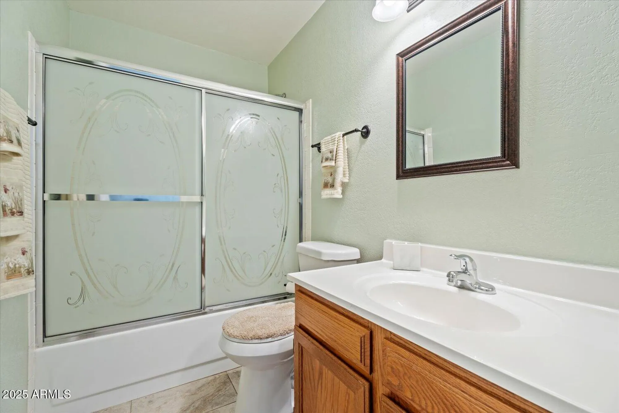 Property Slideshow image 13 of 20 | 633 s saguaro way, Mesa, AZ, 85208