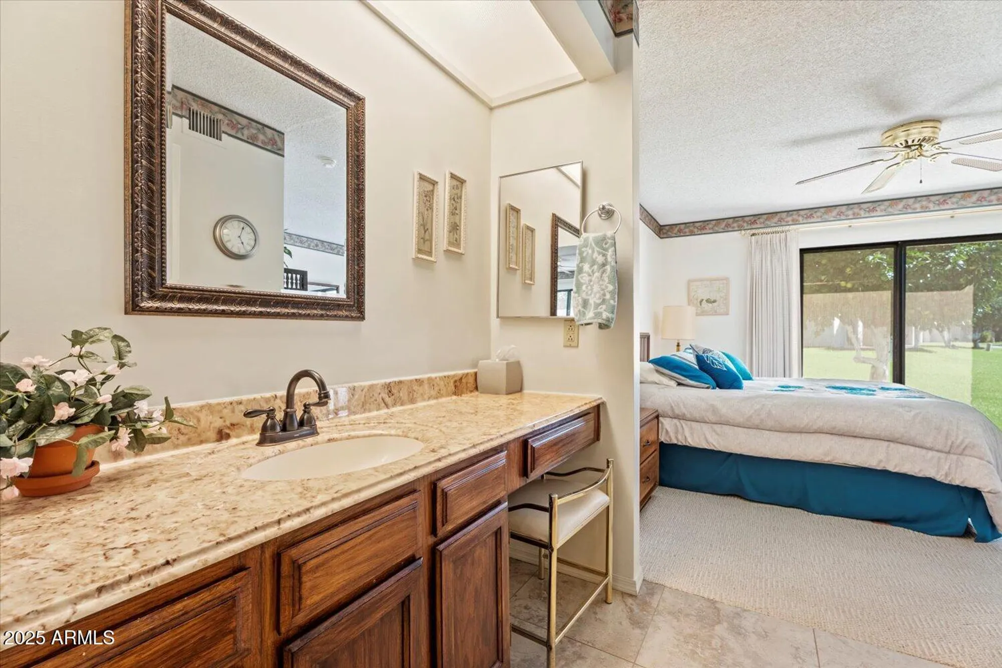 Property Slideshow image 10 of 20 | 633 s saguaro way, Mesa, AZ, 85208