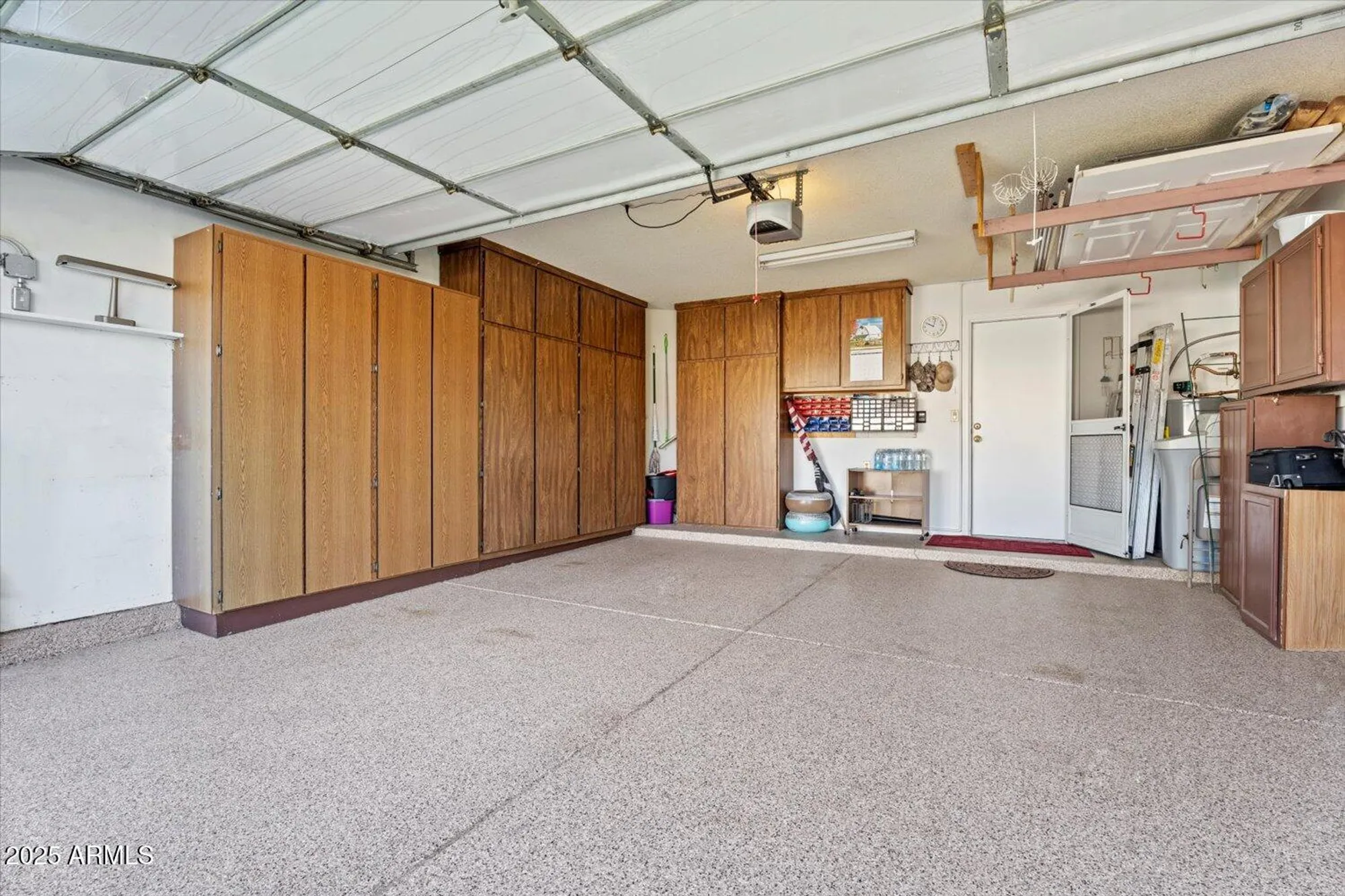 Property Slideshow image 14 of 20 | 633 s saguaro way, Mesa, AZ, 85208
